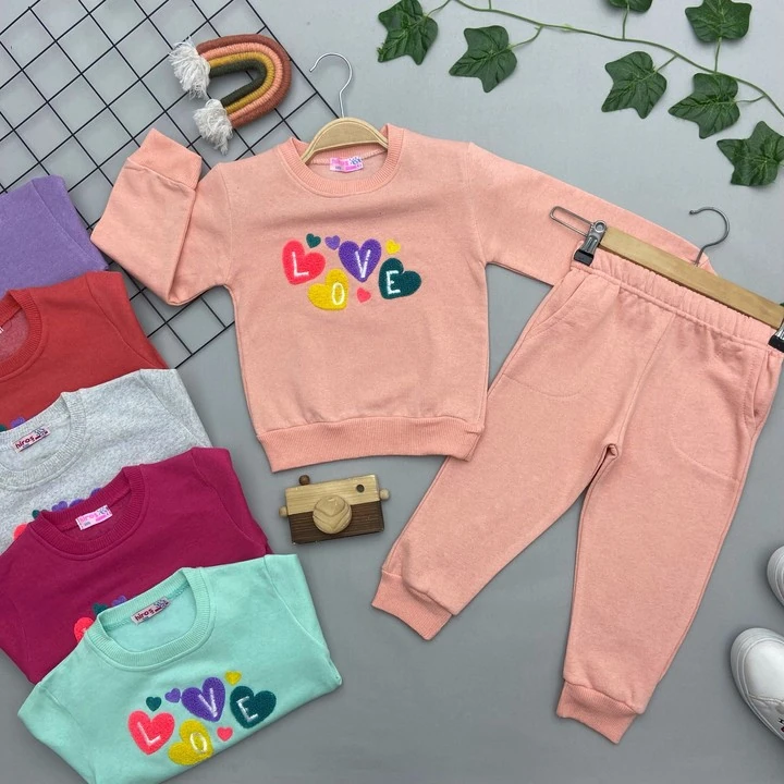 LOVE YAZILI KIZ ÇOCUK TAKIM