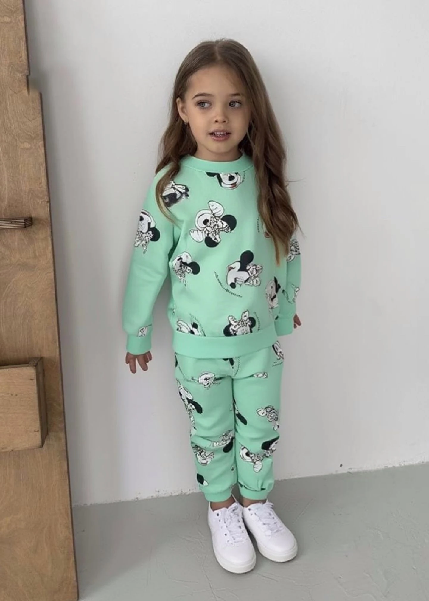 KARAKTER BASKILI KIZ ÇOCUK TAKIM