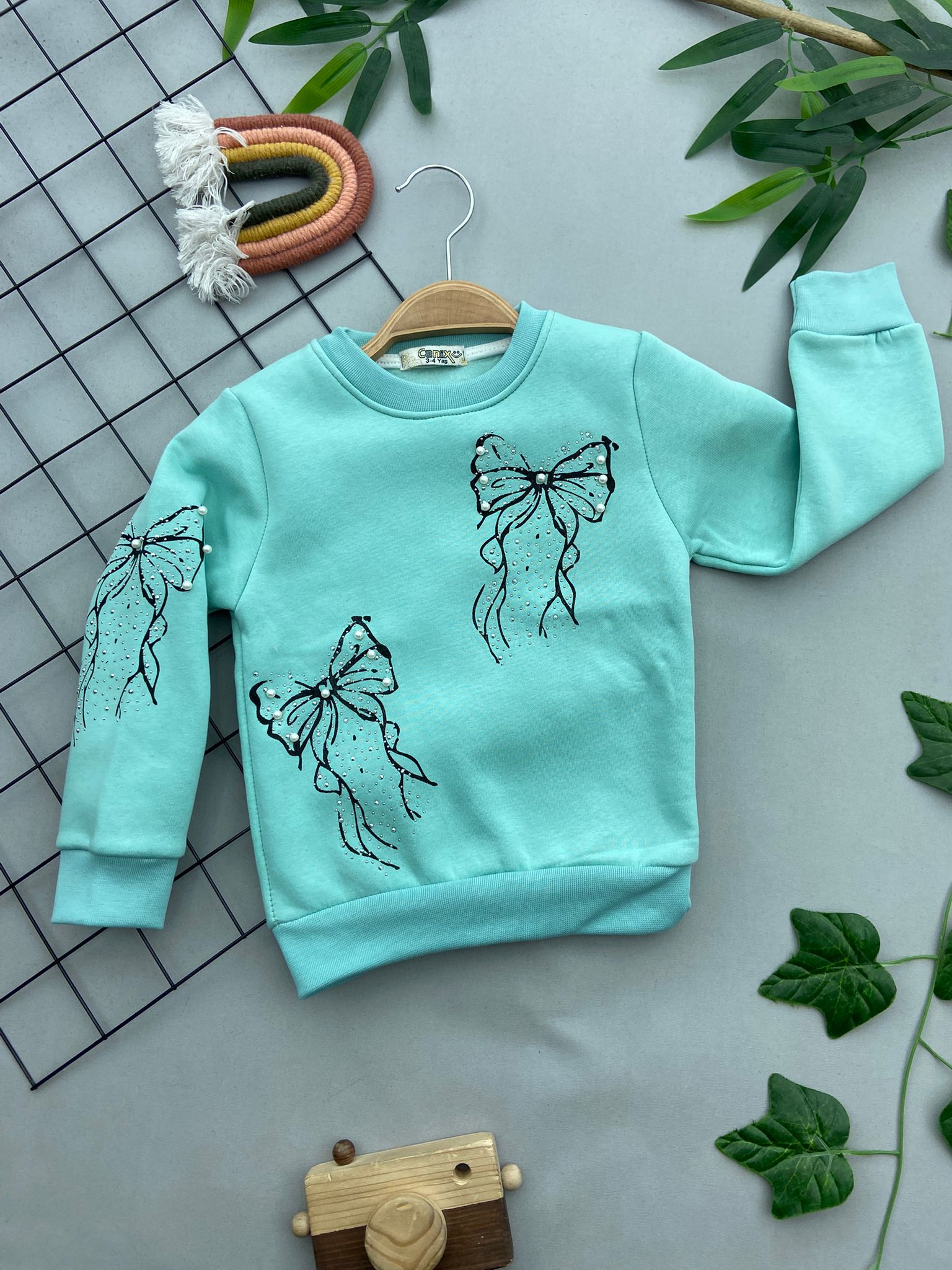 BONCUK KURDALE DETAYLI KIZ COCUK SWEATSHIRT