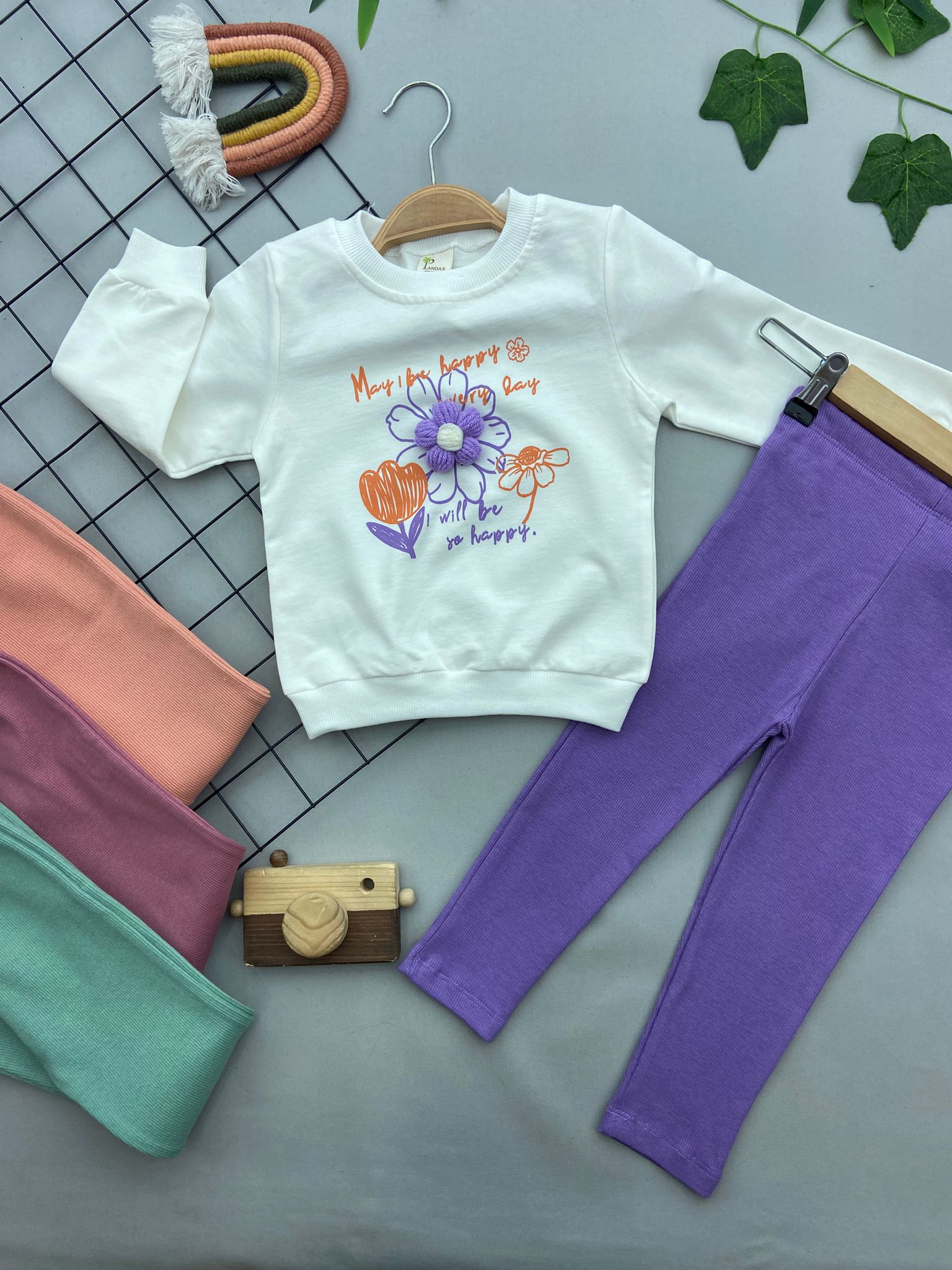 CICEK BASKILI KIZ COCUK TAKIM