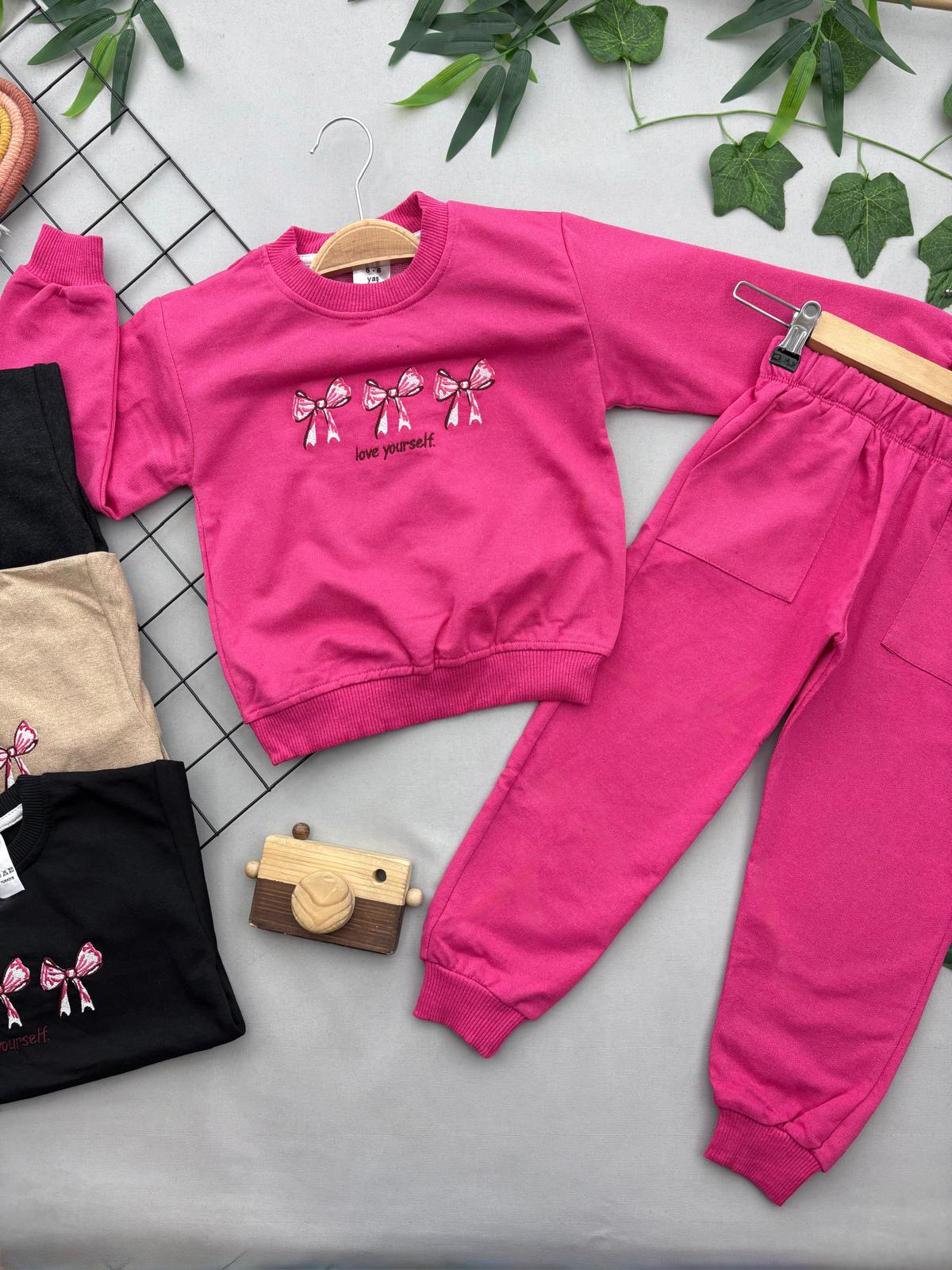 KURDALE DETAYLI KIZ ÇOCUK TAKIM