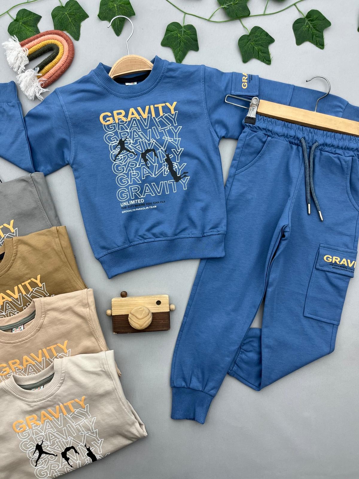 GRAVITY YAZILI ERKEK COCUK TAKIM