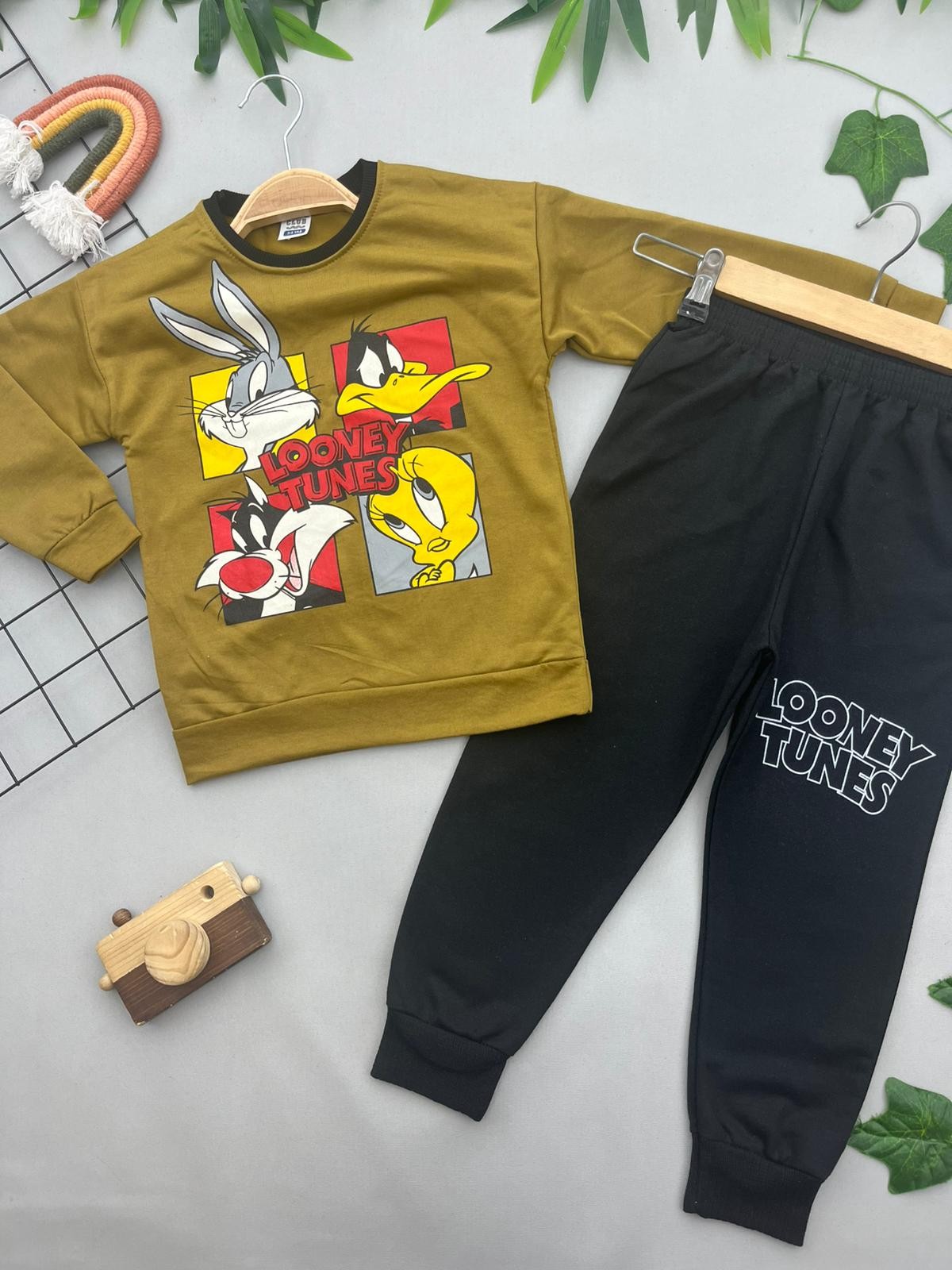 LOONEY TUNES YAZILI ERKEK COCUK TAKIM