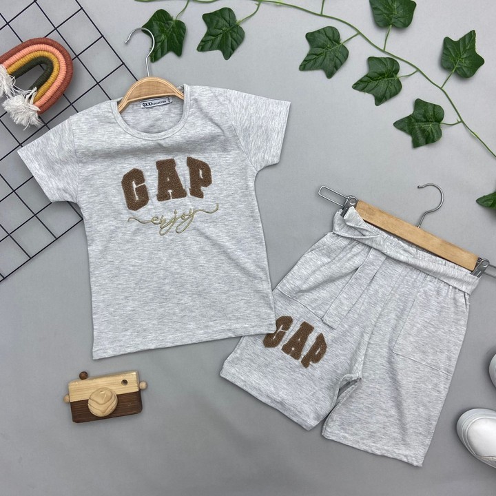 GAP YAZILI KIZ ÇOCUK TAKIM