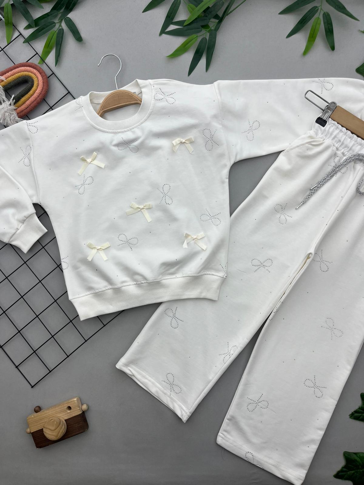 KURDALE DETAYLI KIZ COCUK TAKIM