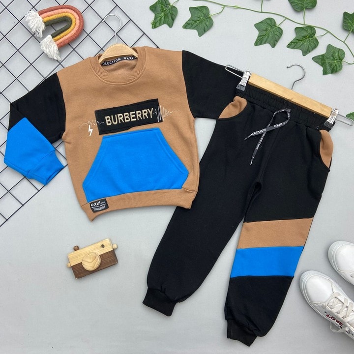 BURBERRY YAZILI ERKEK ÇOCUK TAKIM