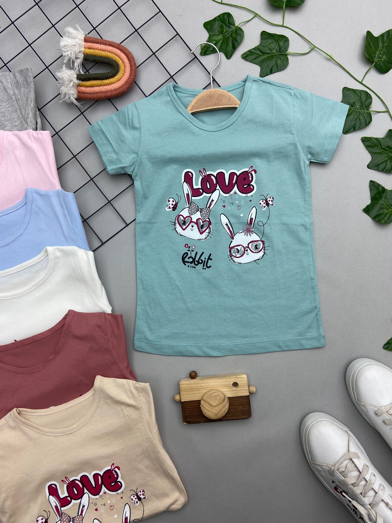 LOVE YAZILI KIZ COCUK UST