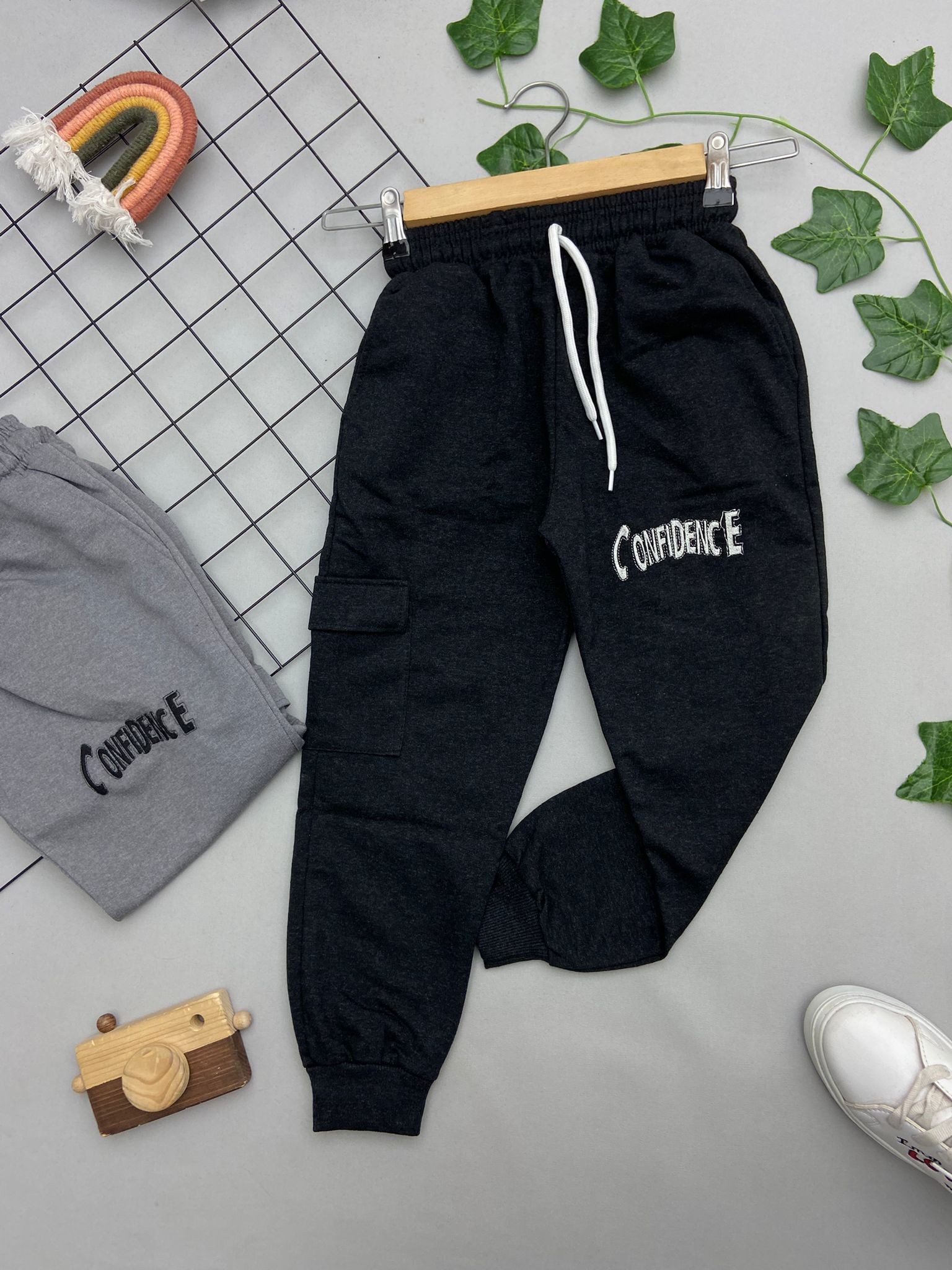 ⭐ CONFIDENCE YAZILI ERKEK COCUK ALT