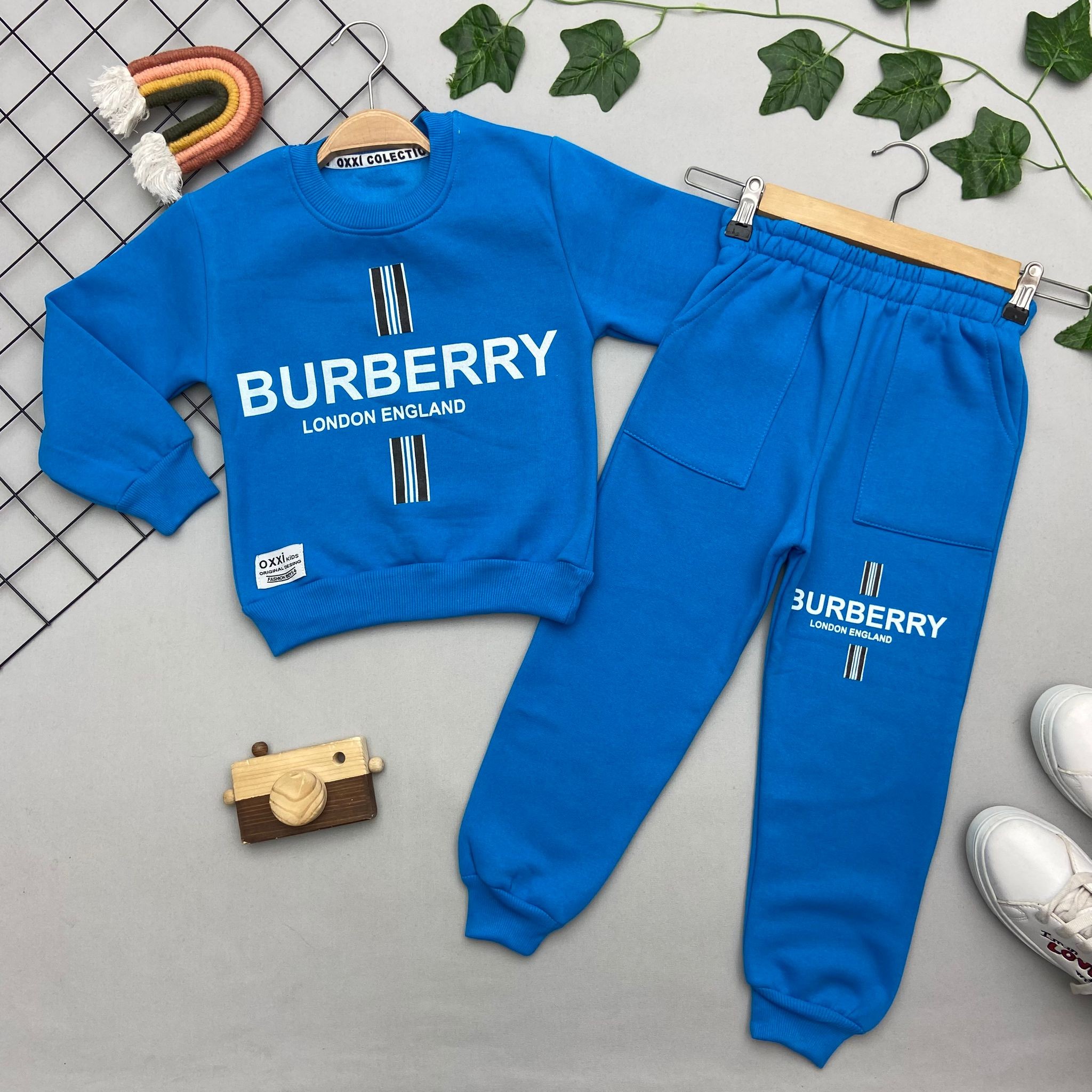 BURBERRY YAZILI ERKEK ÇOCUK TAKIM