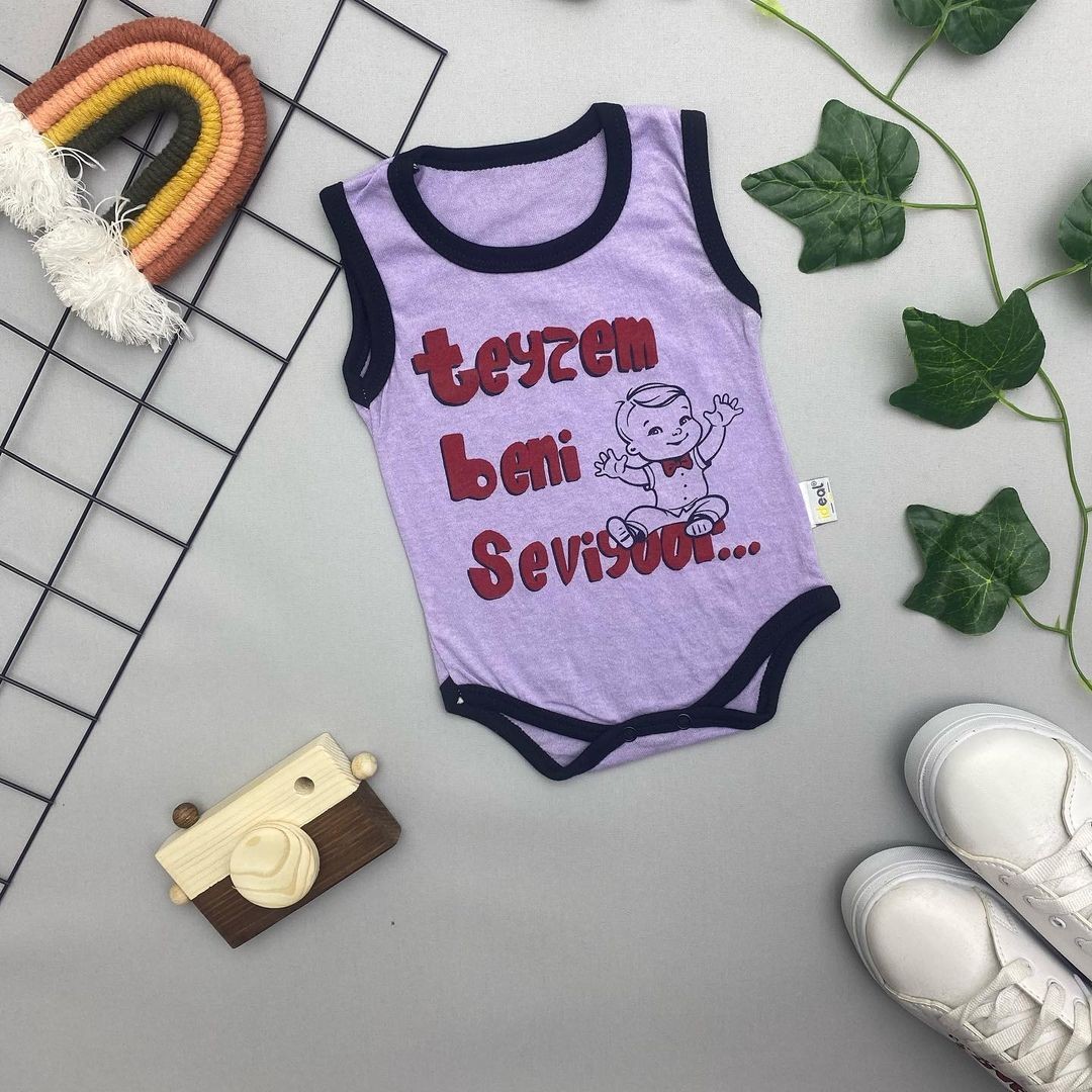 BENİ SEVİYOR YAZILI UNISEX BEBEK ATLET