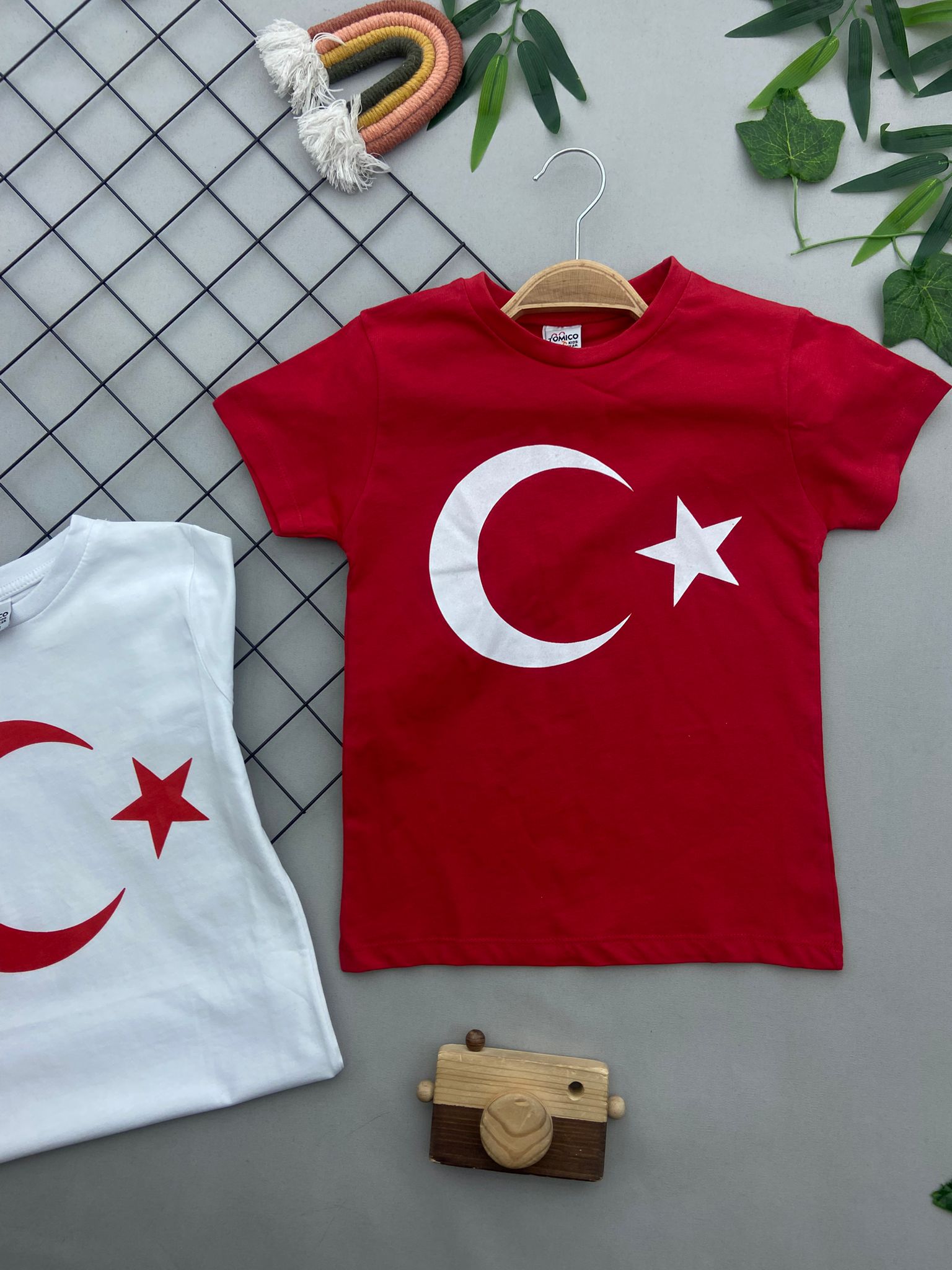 AY YILDIZ DETAYLI T-SHIRT