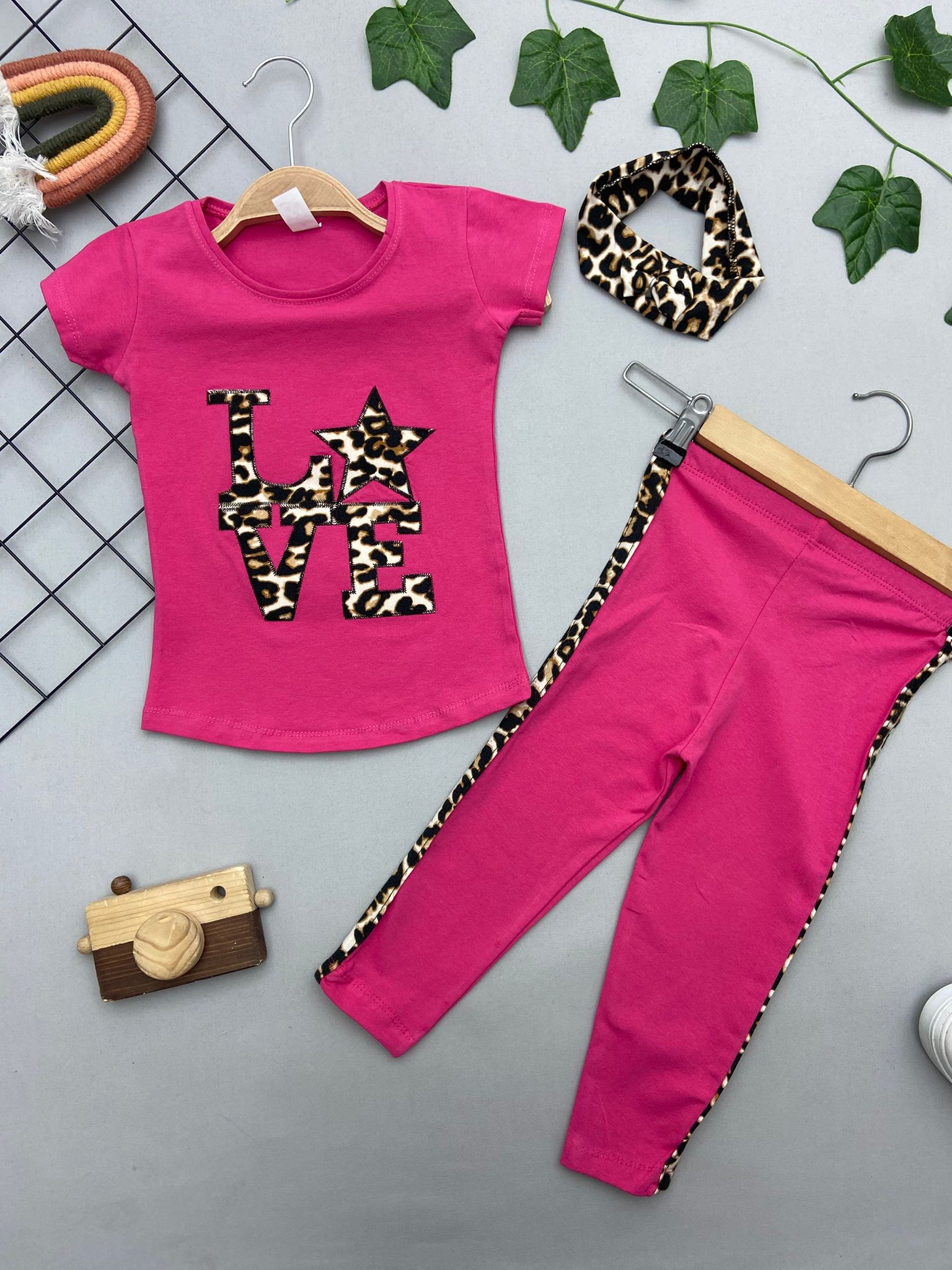 LEOPAR LOVE YAZILI KIZ COCUK TAKIM