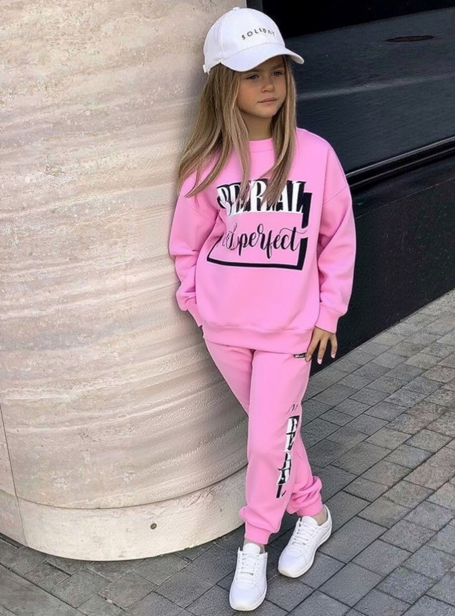 BE REAL YAZILI KIZ ÇOCUK TAKIM
