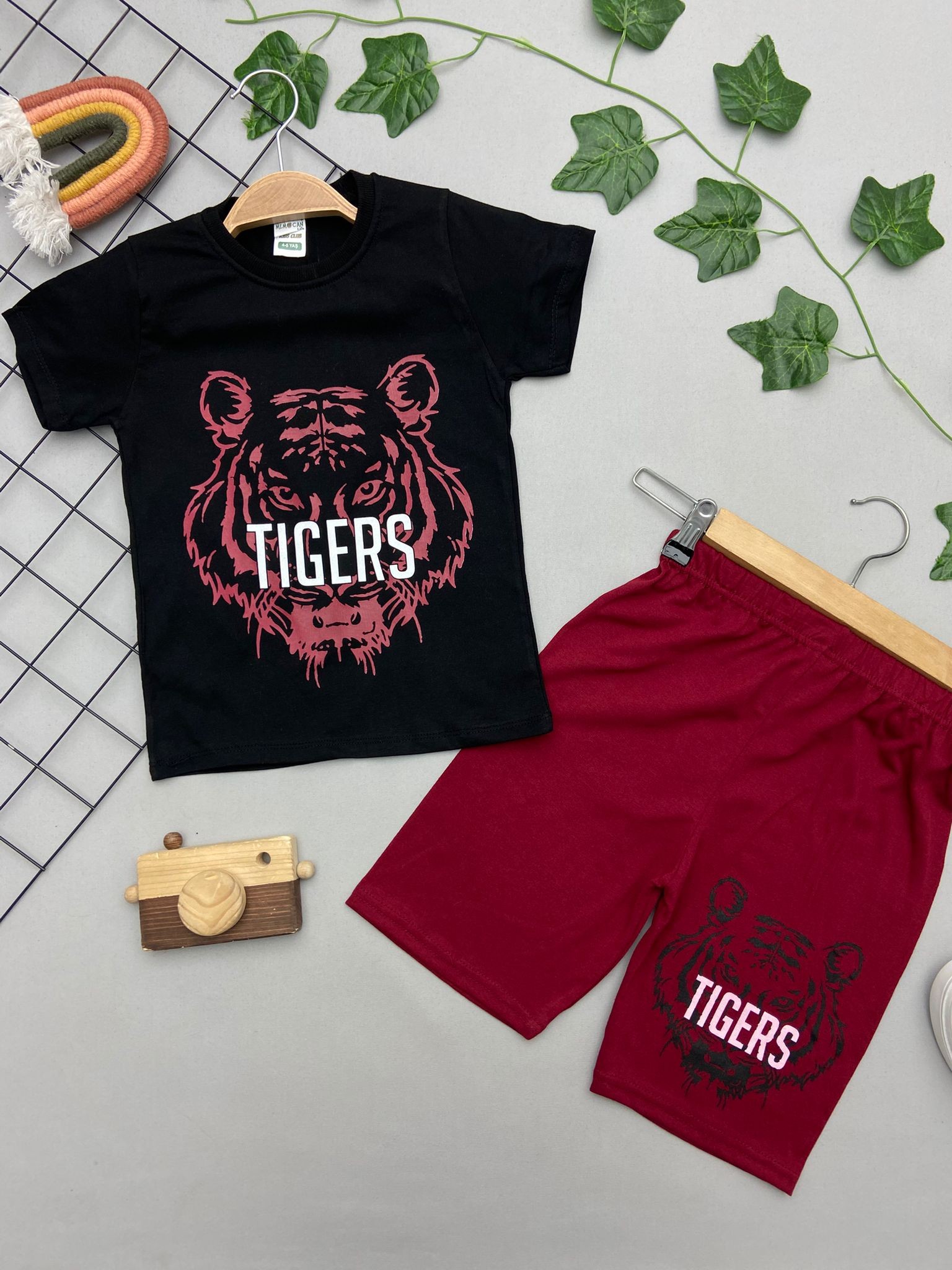 TIGERS YAZILI KIZ COCUK TAKIM