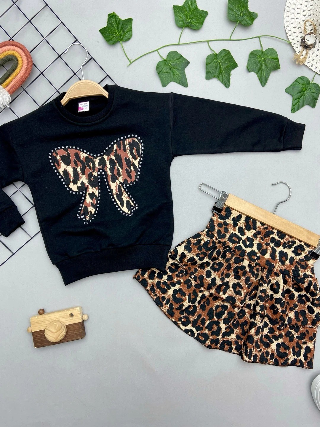 ⭐ LEOPAR DESENLİ KIZ ÇOCUK TAKIM