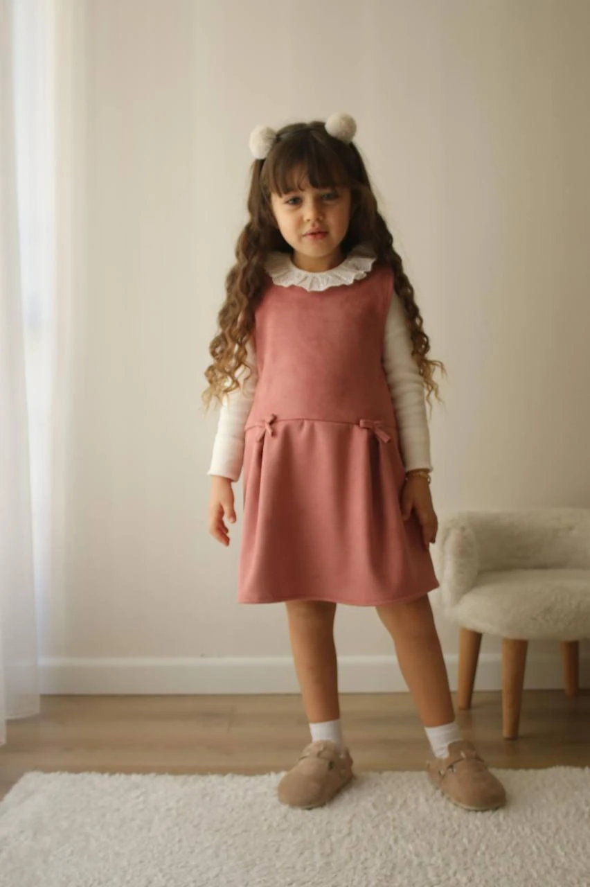 KURDALE DETAYLI KIZ COCUK ELBİSE