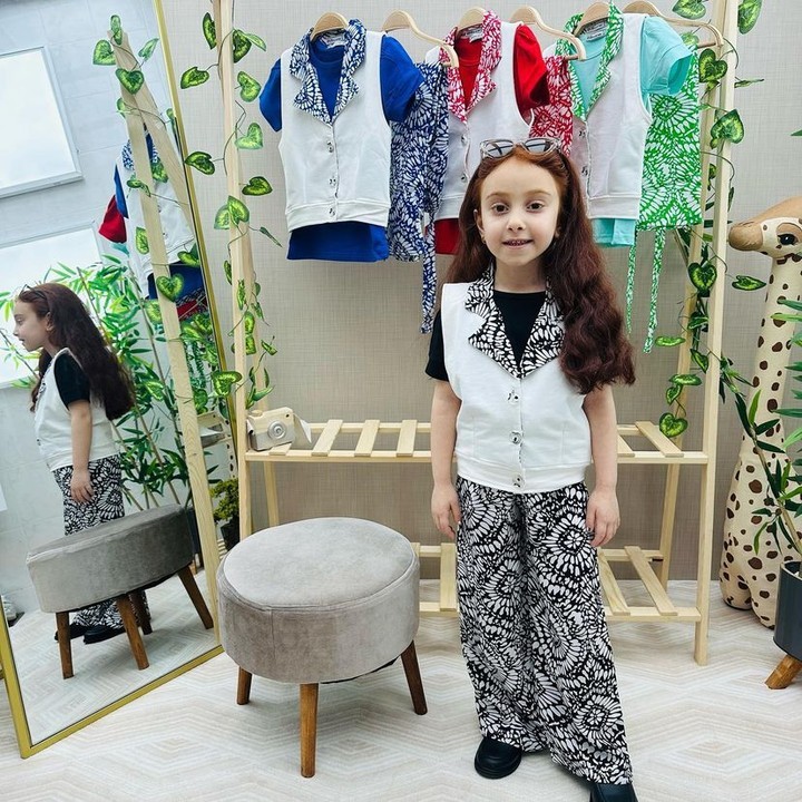 YELEKLİ KIZ ÇOCUK TAKIM