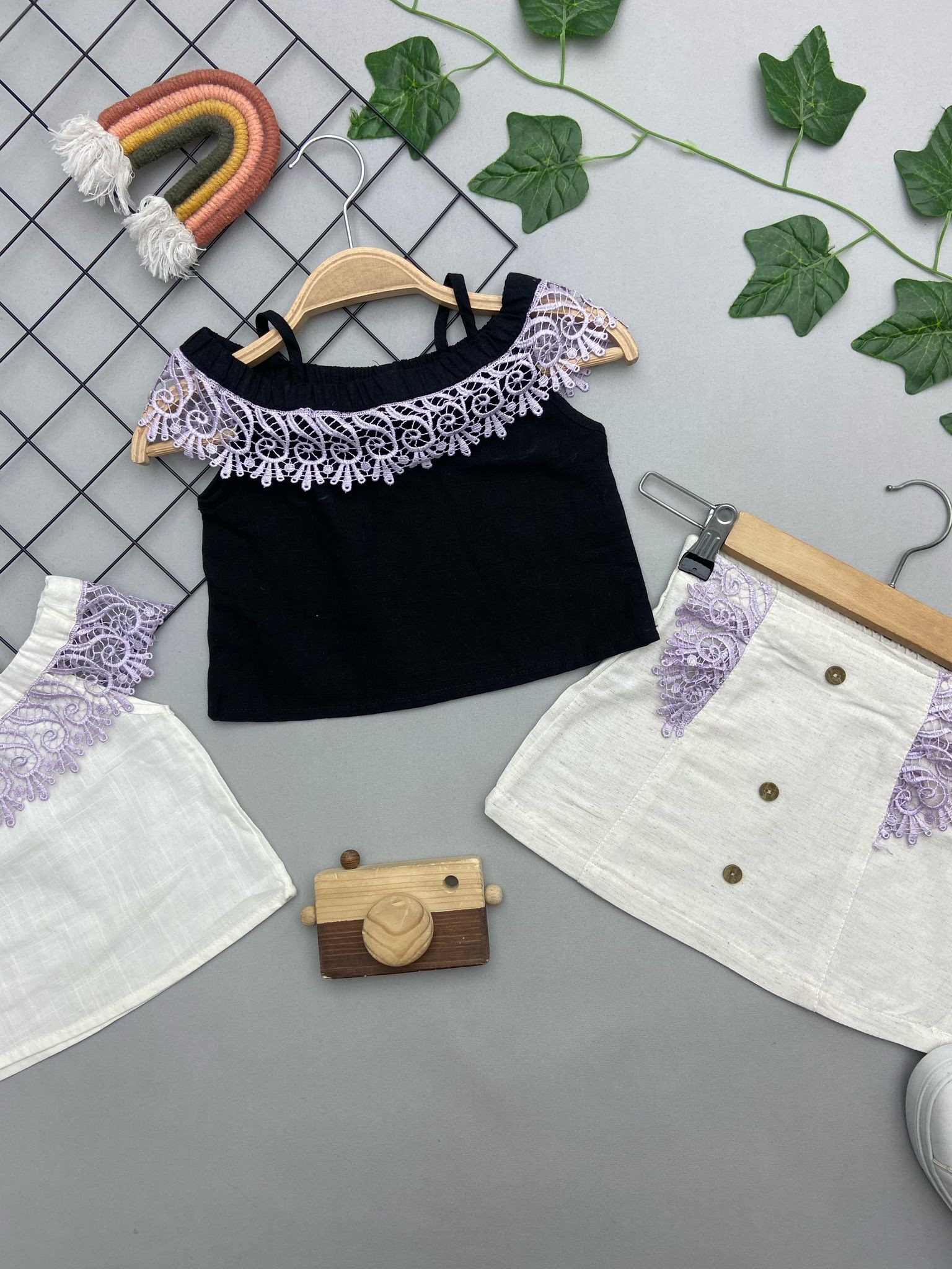 KAYIK YAKA DANTEL DETAYLI KIZ ÇOCUK TAKIM