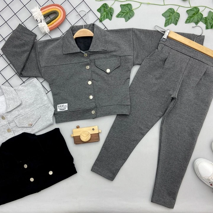 DÜĞMELİ UNISEX TAKIM