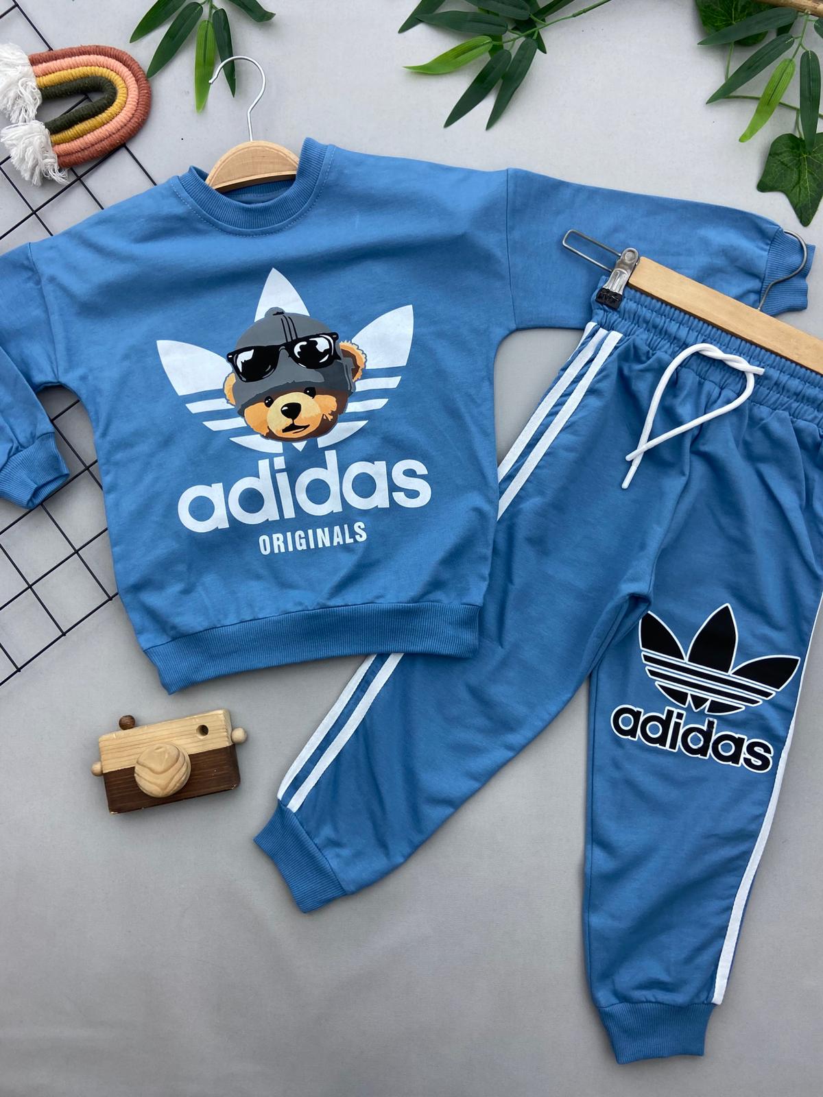 AYI BASKILI ERKEK COCUK TAKIM