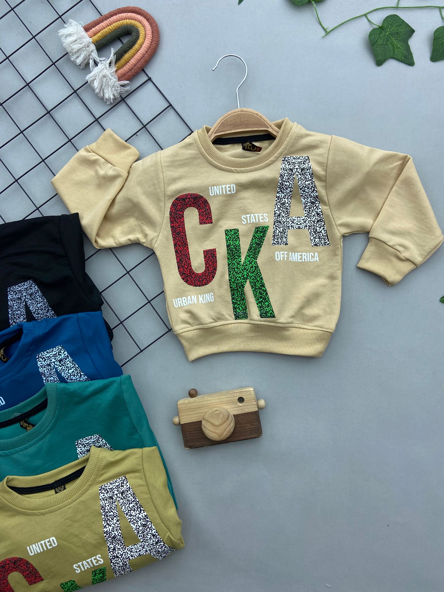 UNITED YAZILI ERKEK COCUK SWEATSHIRT