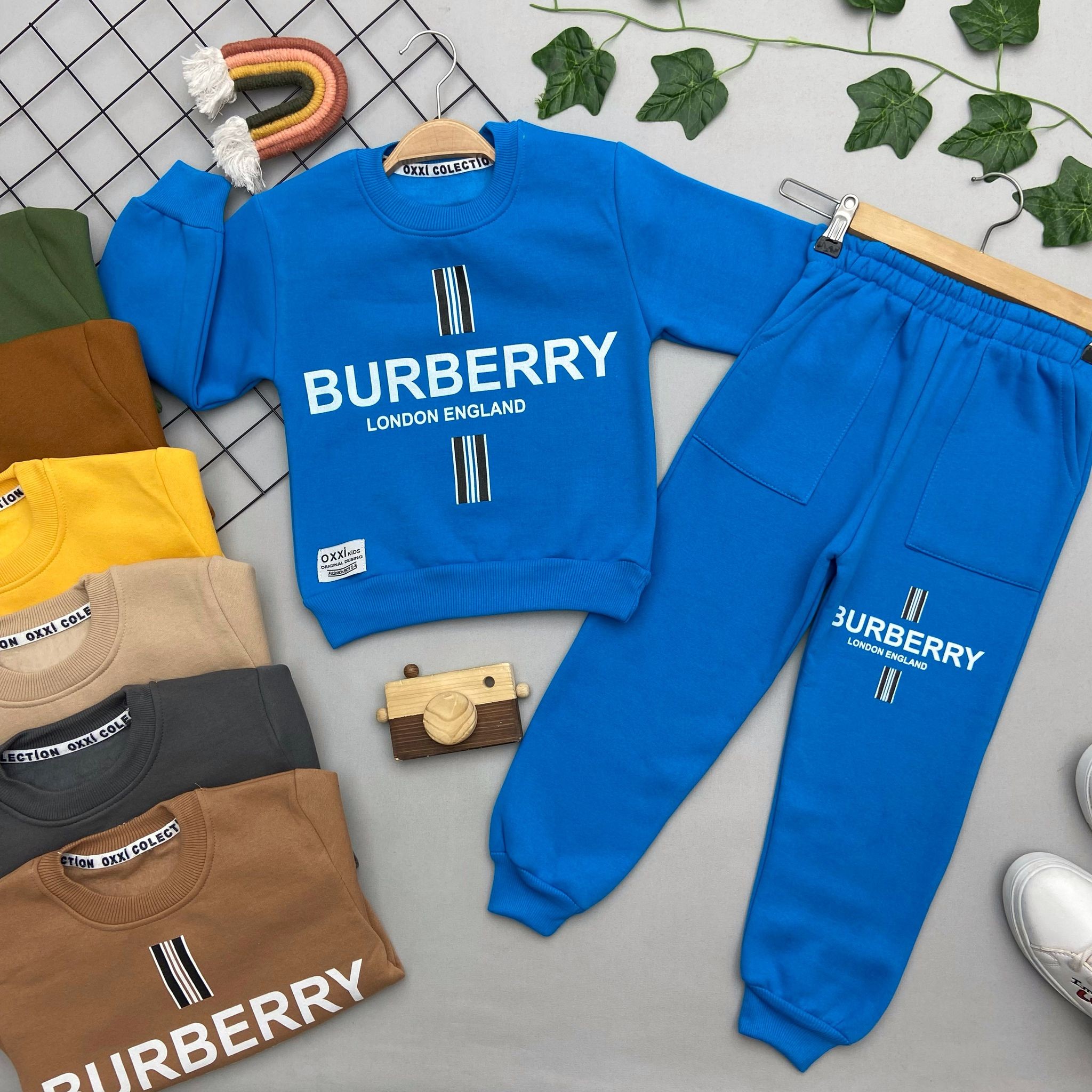 BURBERRY YAZILI ERKEK ÇOCUK TAKIM