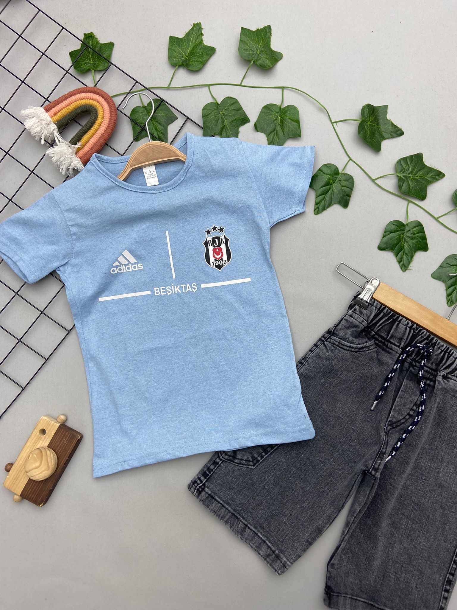 TARAFTAR BASKILI ERKEK COCUK TAKIM