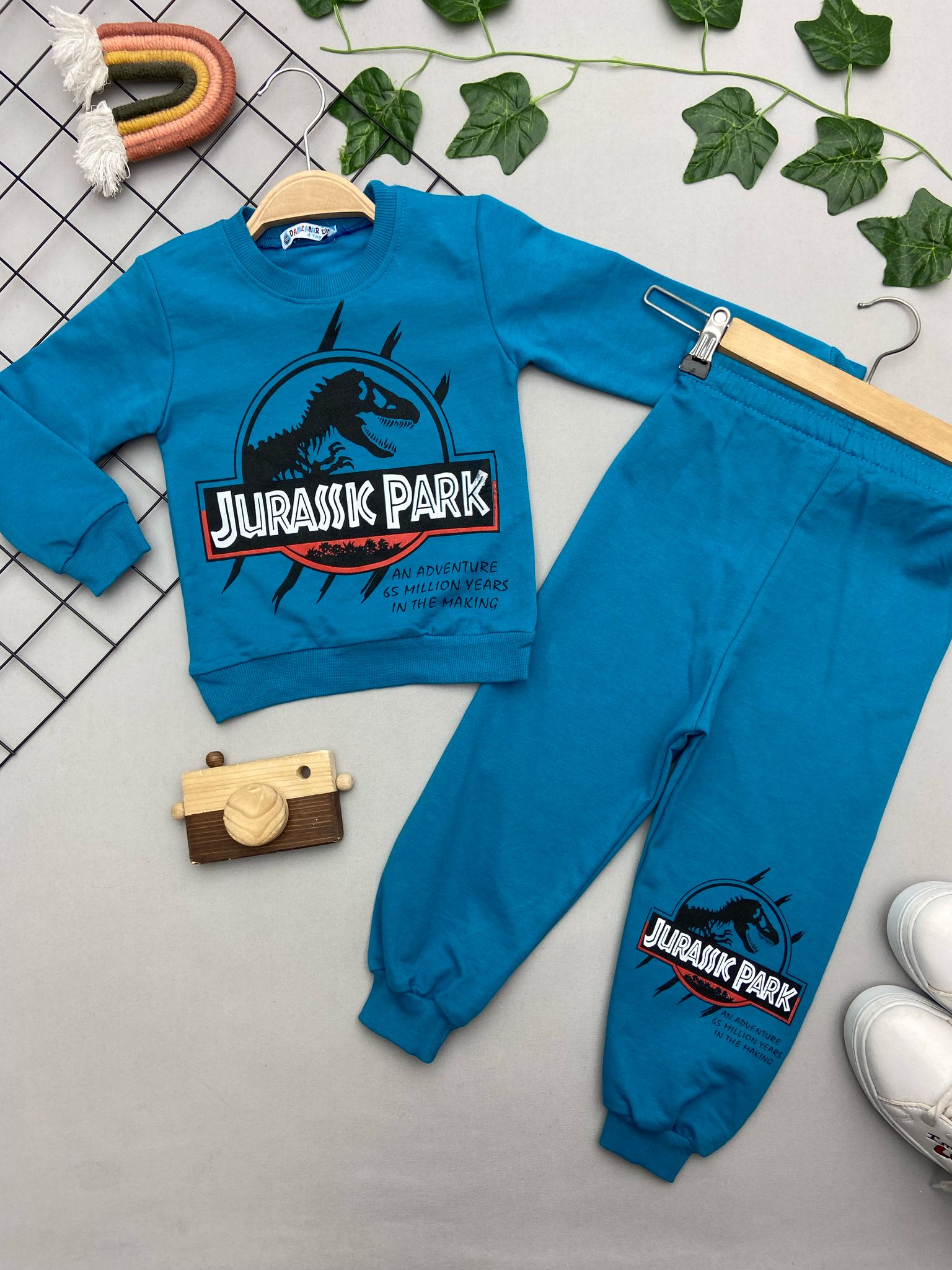 JURASSIC YAZILI ERKEK ÇOCUK TAKIM