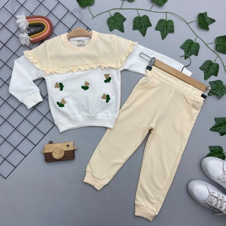 ÇİÇEK BASKILI KIZ ÇOCUK TAKIM