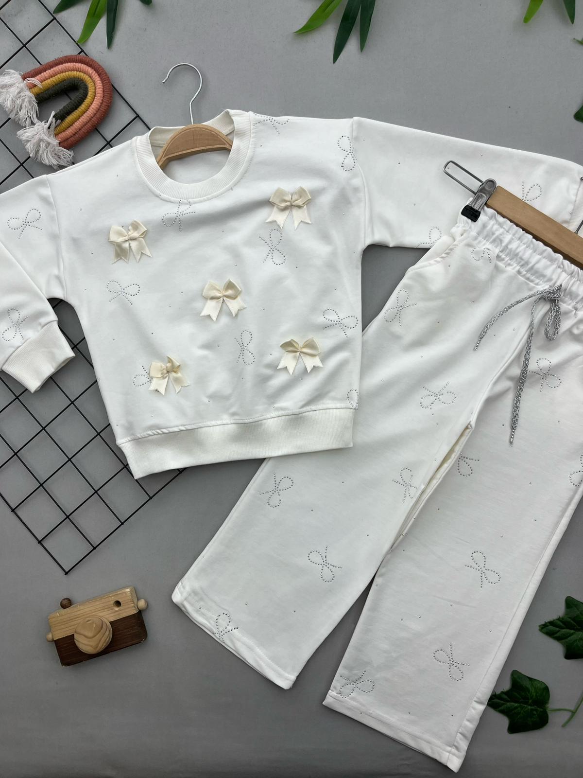 KURDALE DETAYLI KIZ COCUK TAKIM