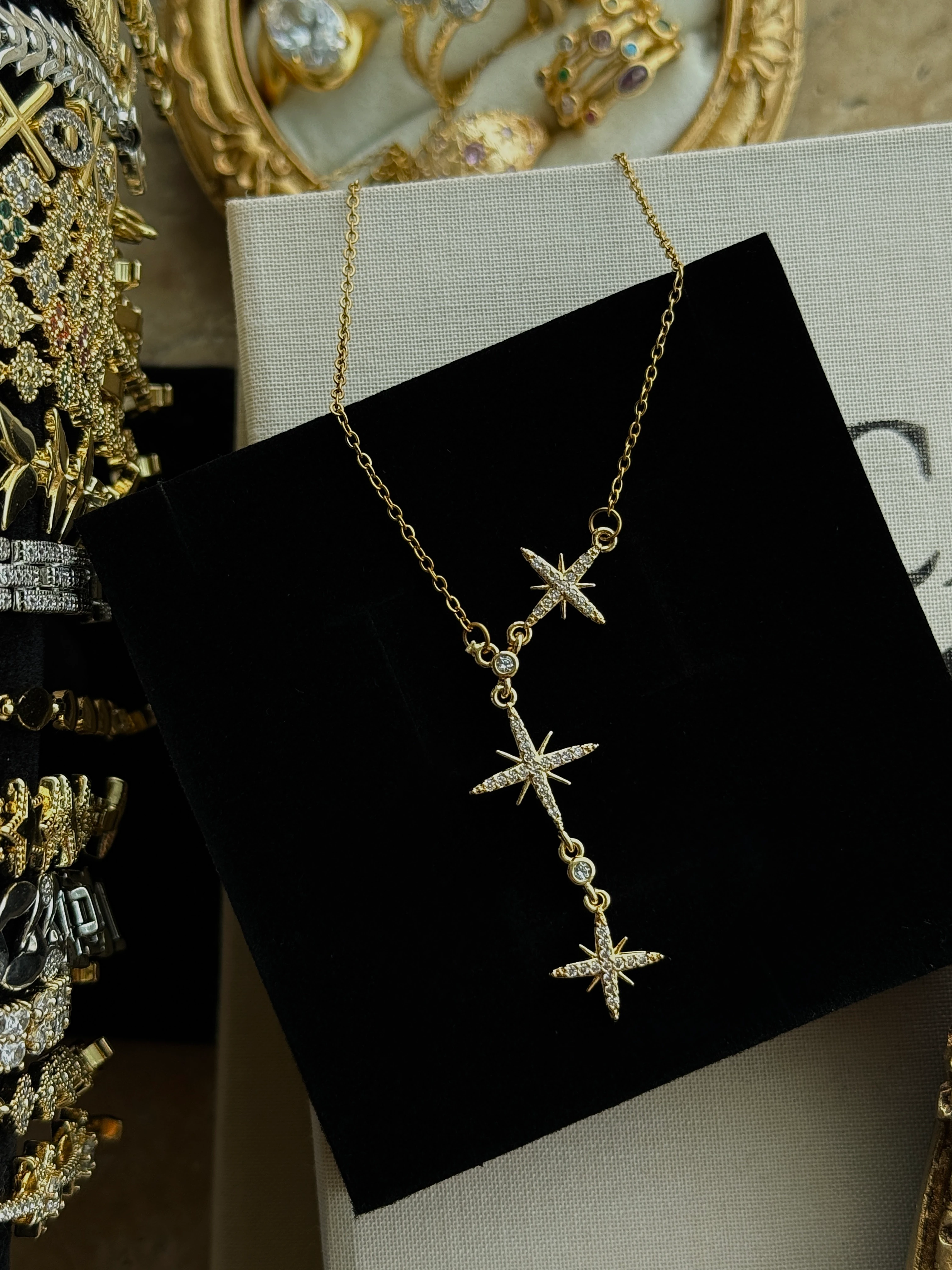 triple yıldız kolye