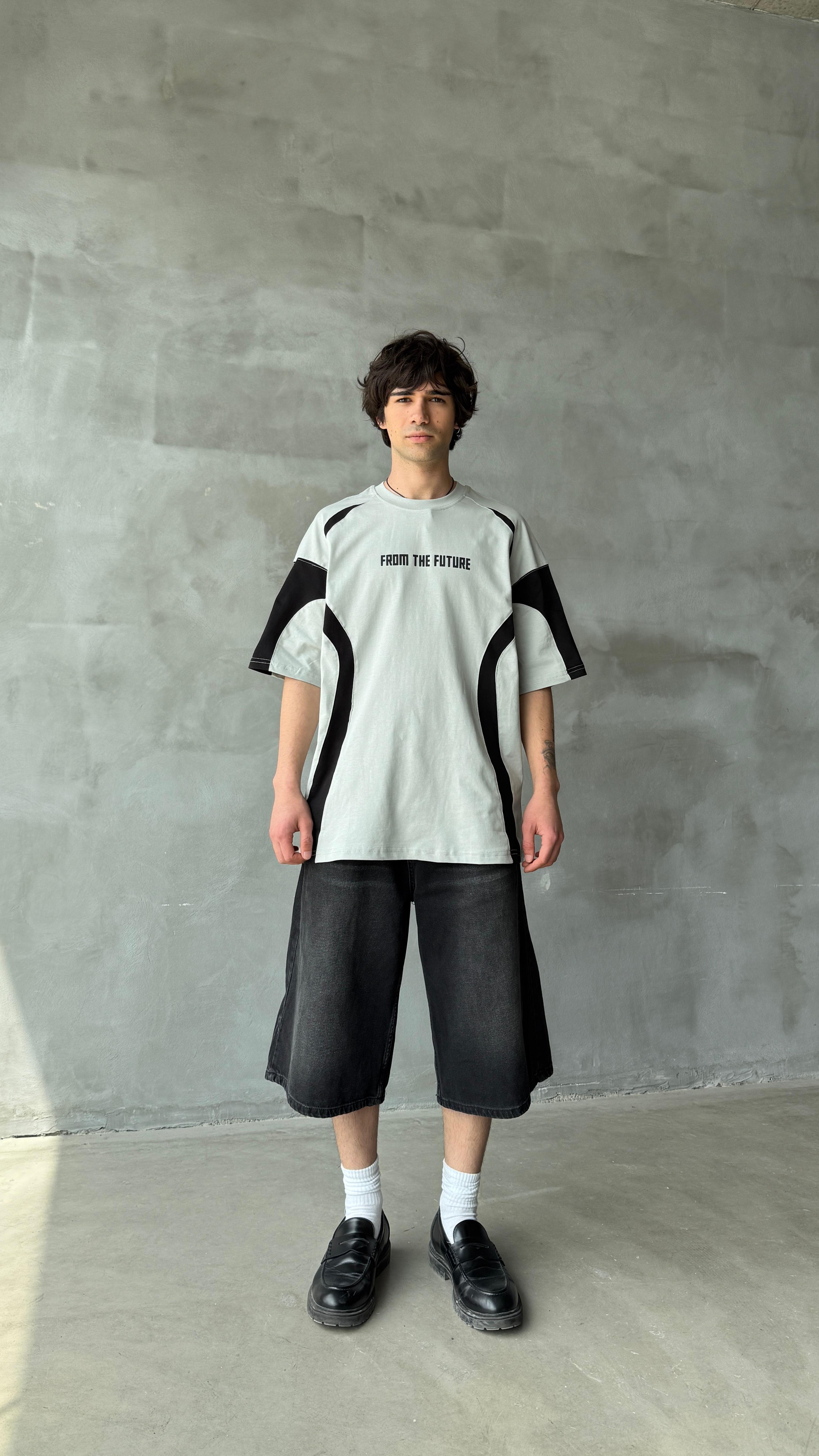 From The Future Gri Oversize Tişört 