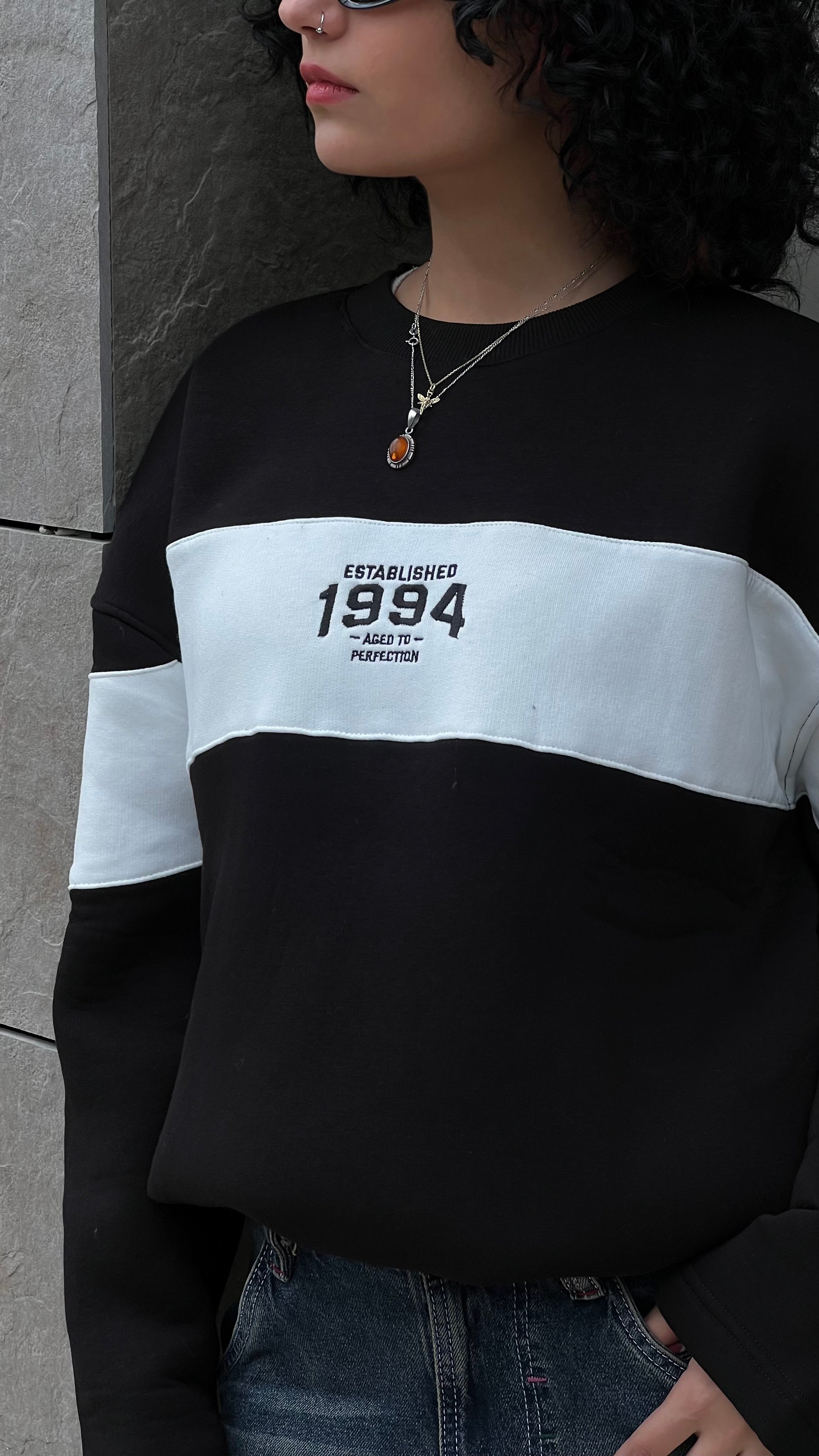 1994 Siyah Nakış İşlemeli Oversize Sweatshirt