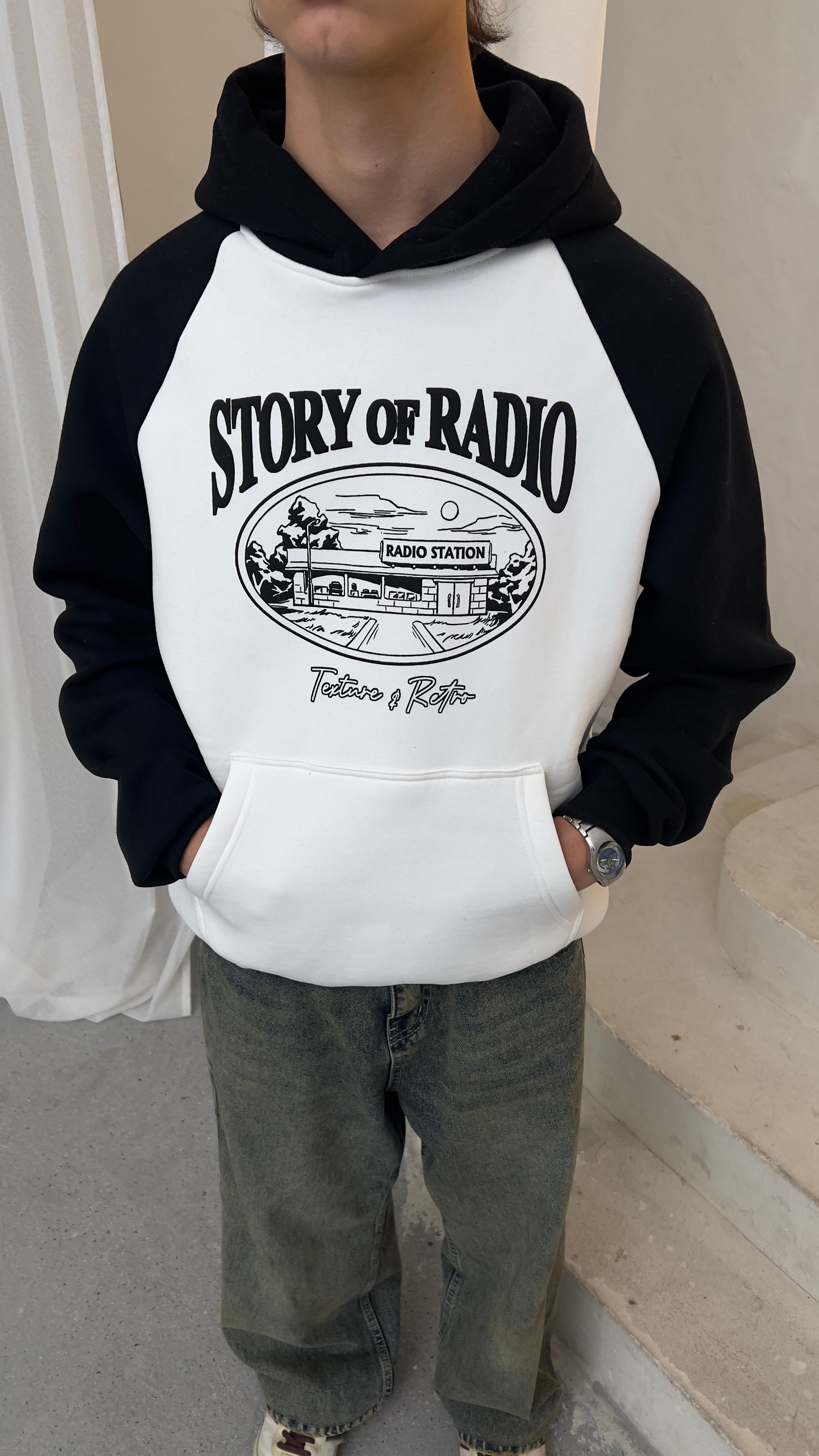 White Story Of Radio Oversize Hoodie 