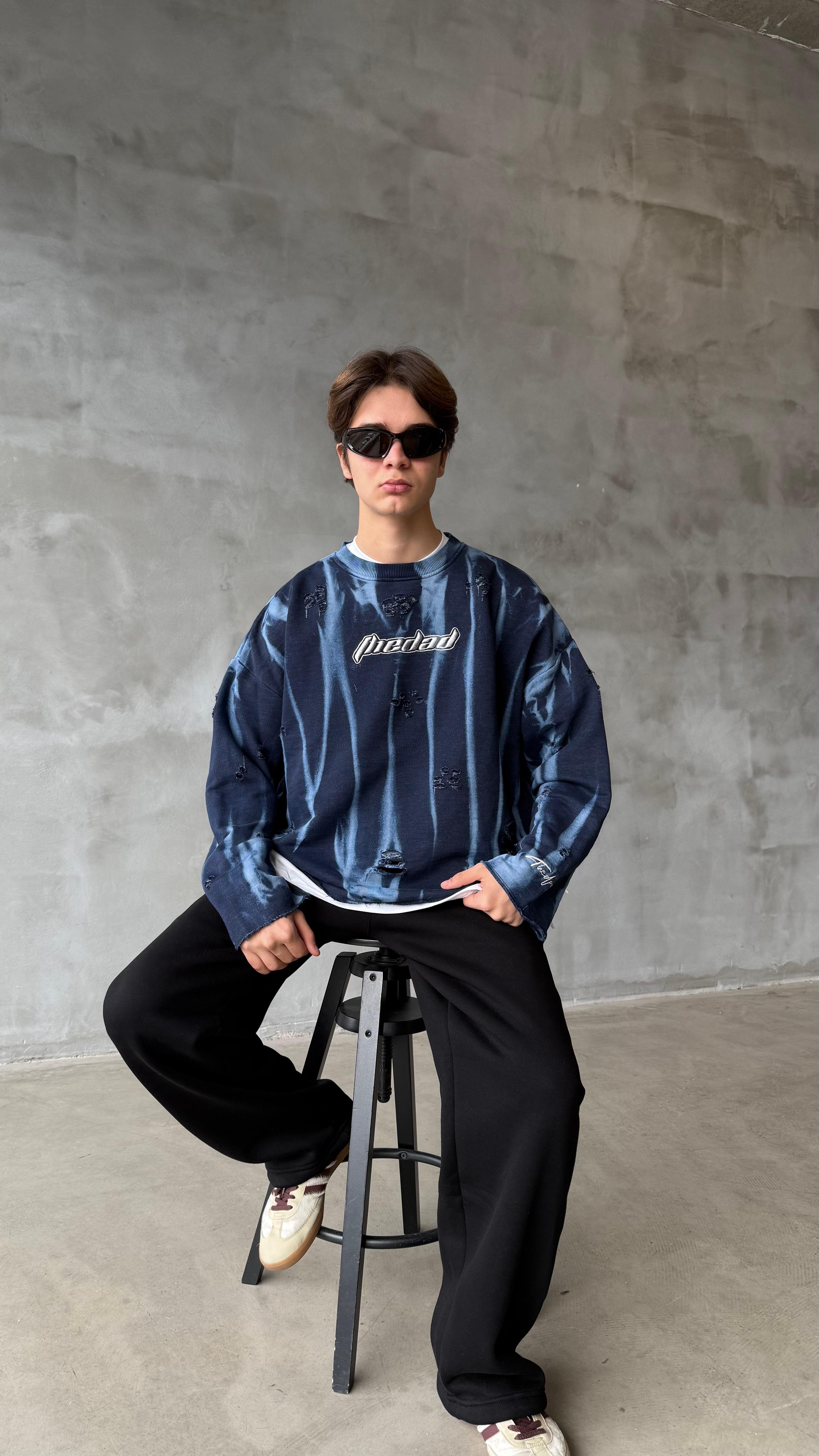 Mavi Asit Yıkamalı Lazer Kesim Premium Oversize Sweatshirt