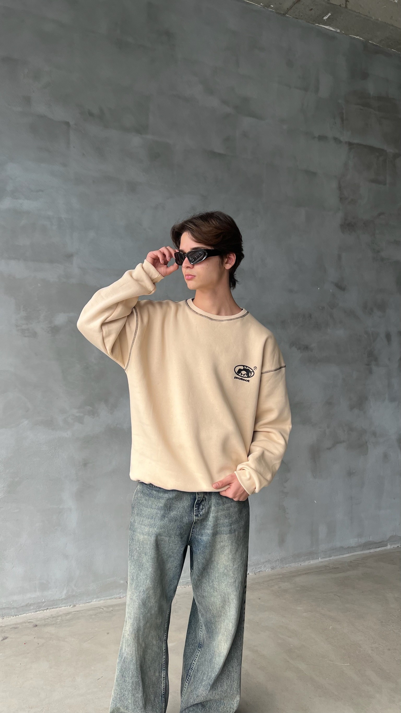 Bej Product Ters Dikiş Detay Oversize Sweatshirt 