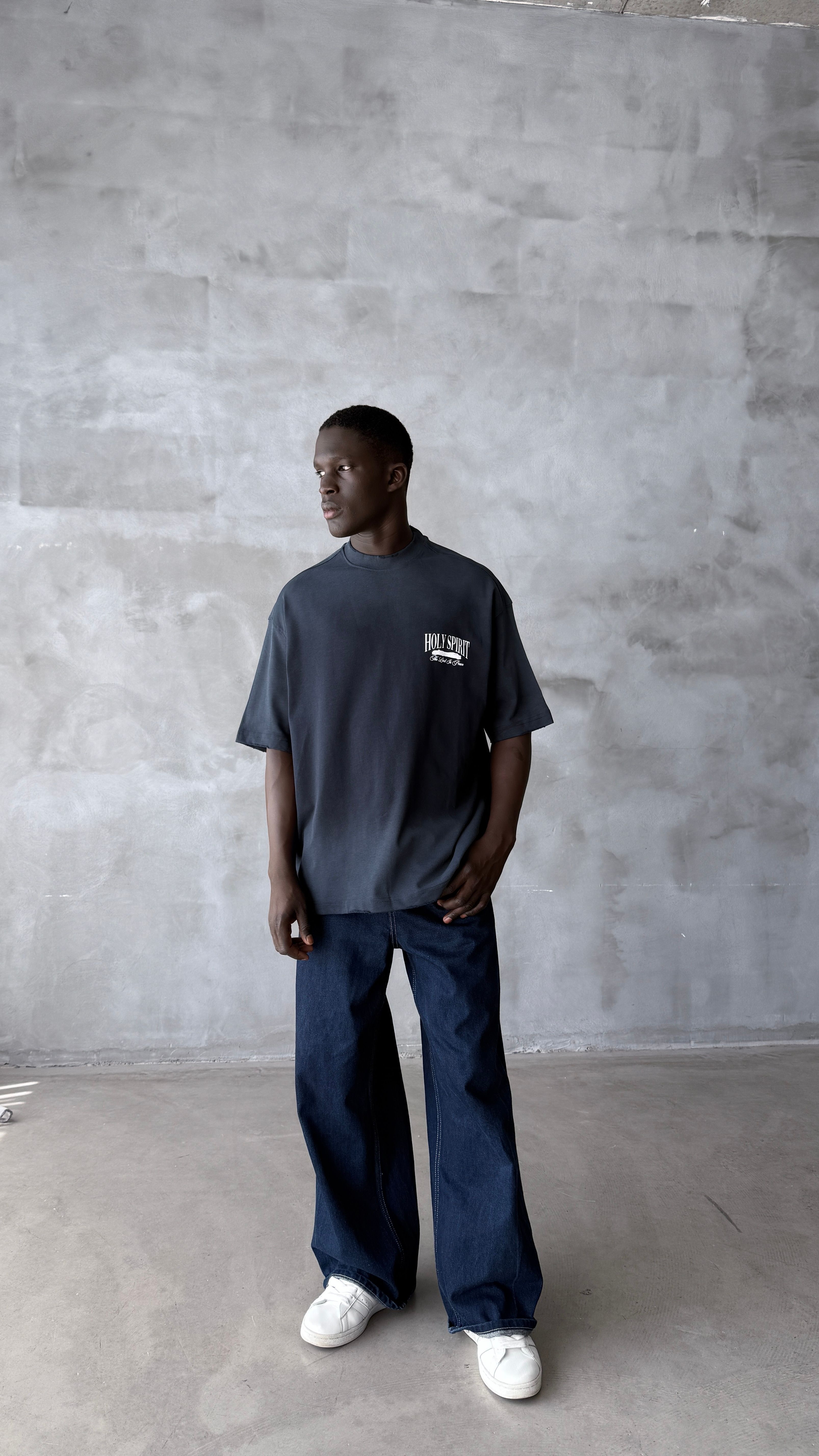 Holy Sprit Lacivert Yıkamalı Oversize Tişört 