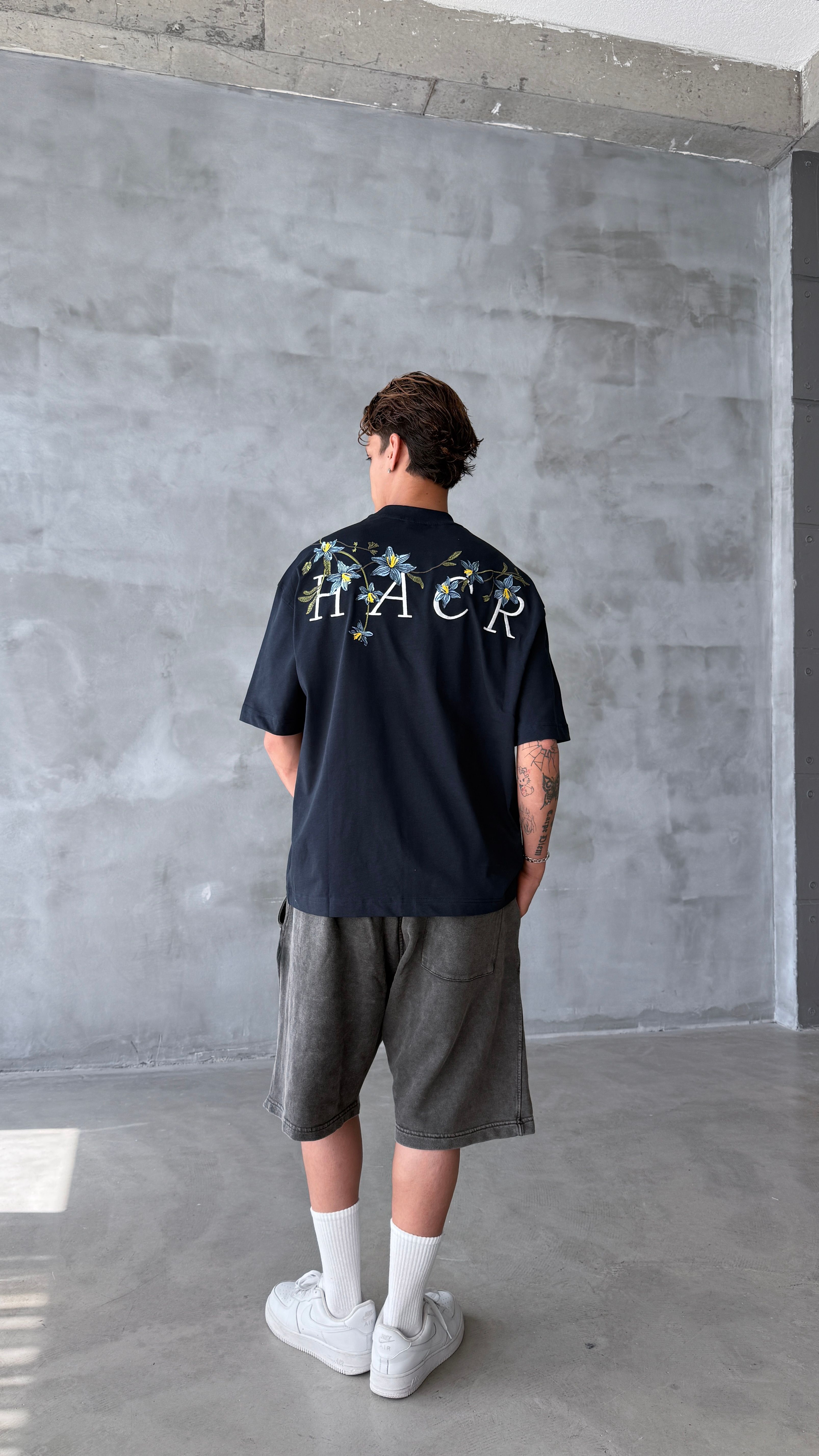 İndigo HACR Nakış Detay Premium Oversize Tişört 