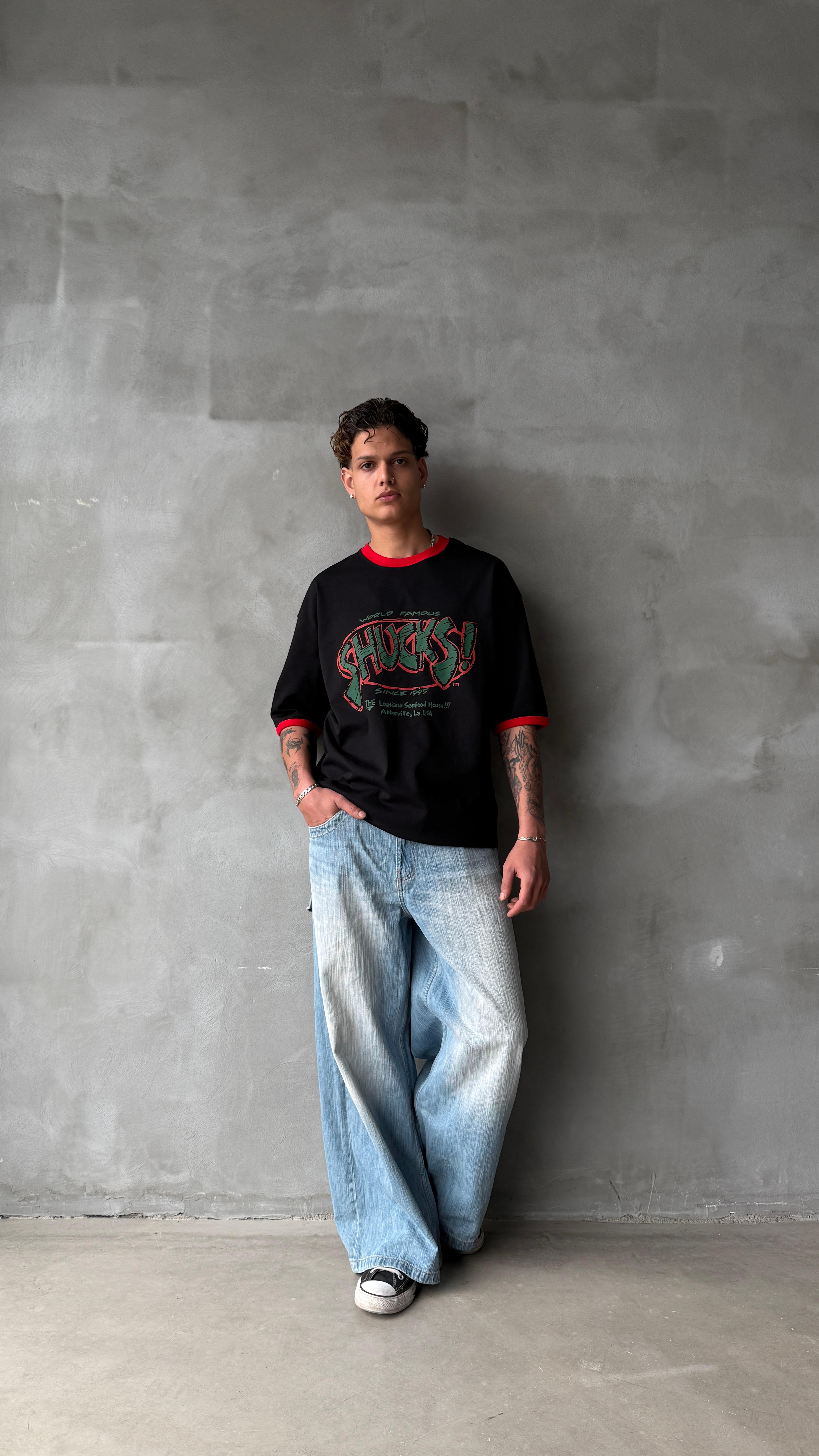 Shucks Siyah Oversize Tişört 