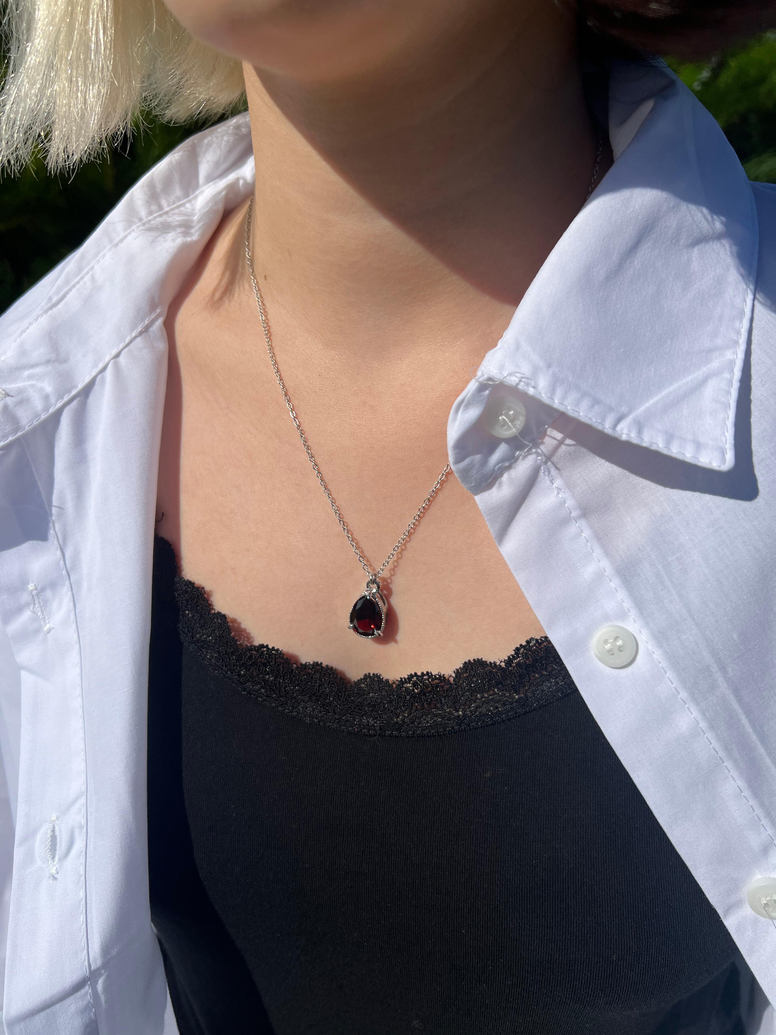 Hürrem Dark Red Color Necklace