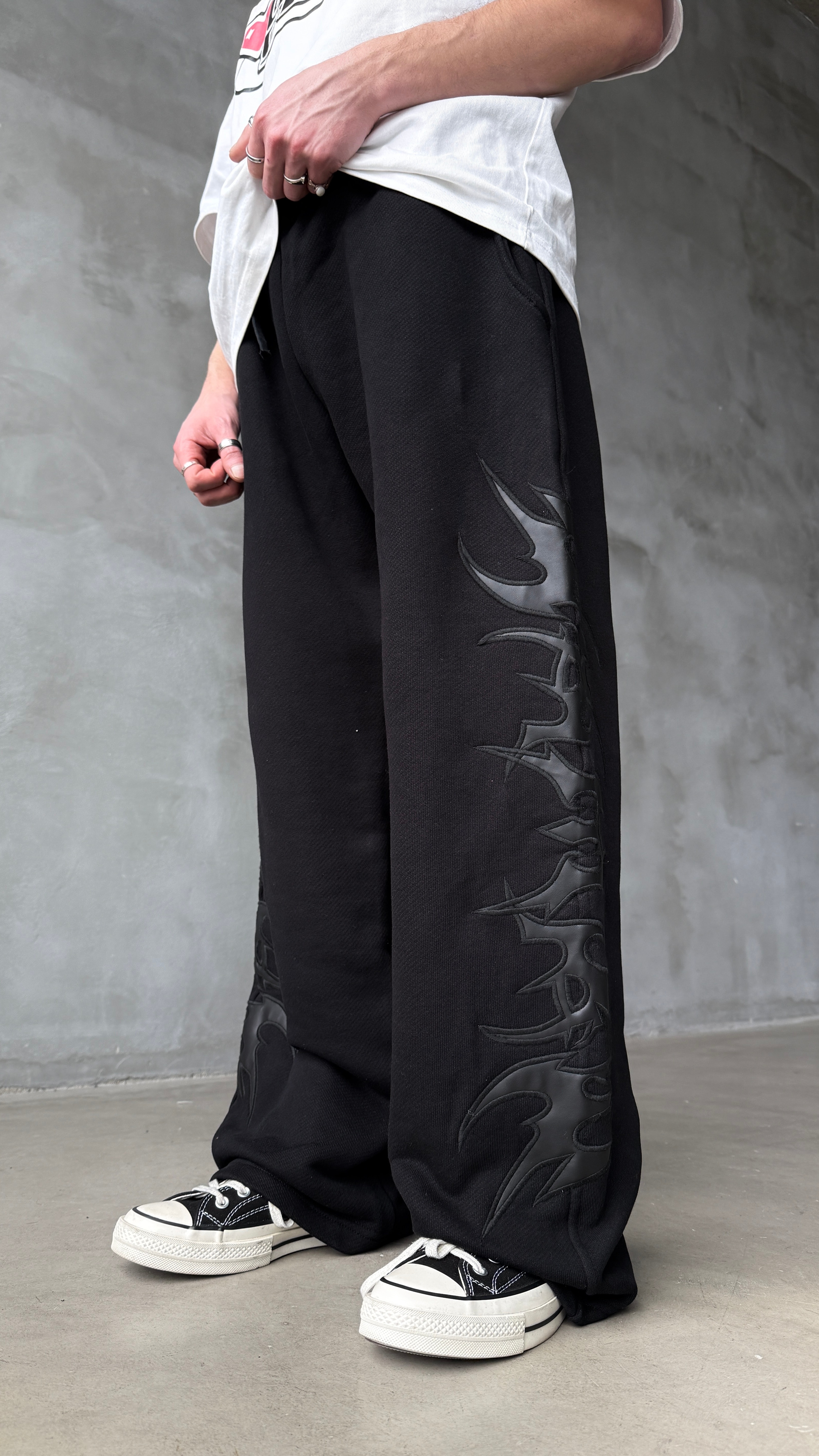 Siyah Tribal Deri Detay Premium Baggy Sweatpant