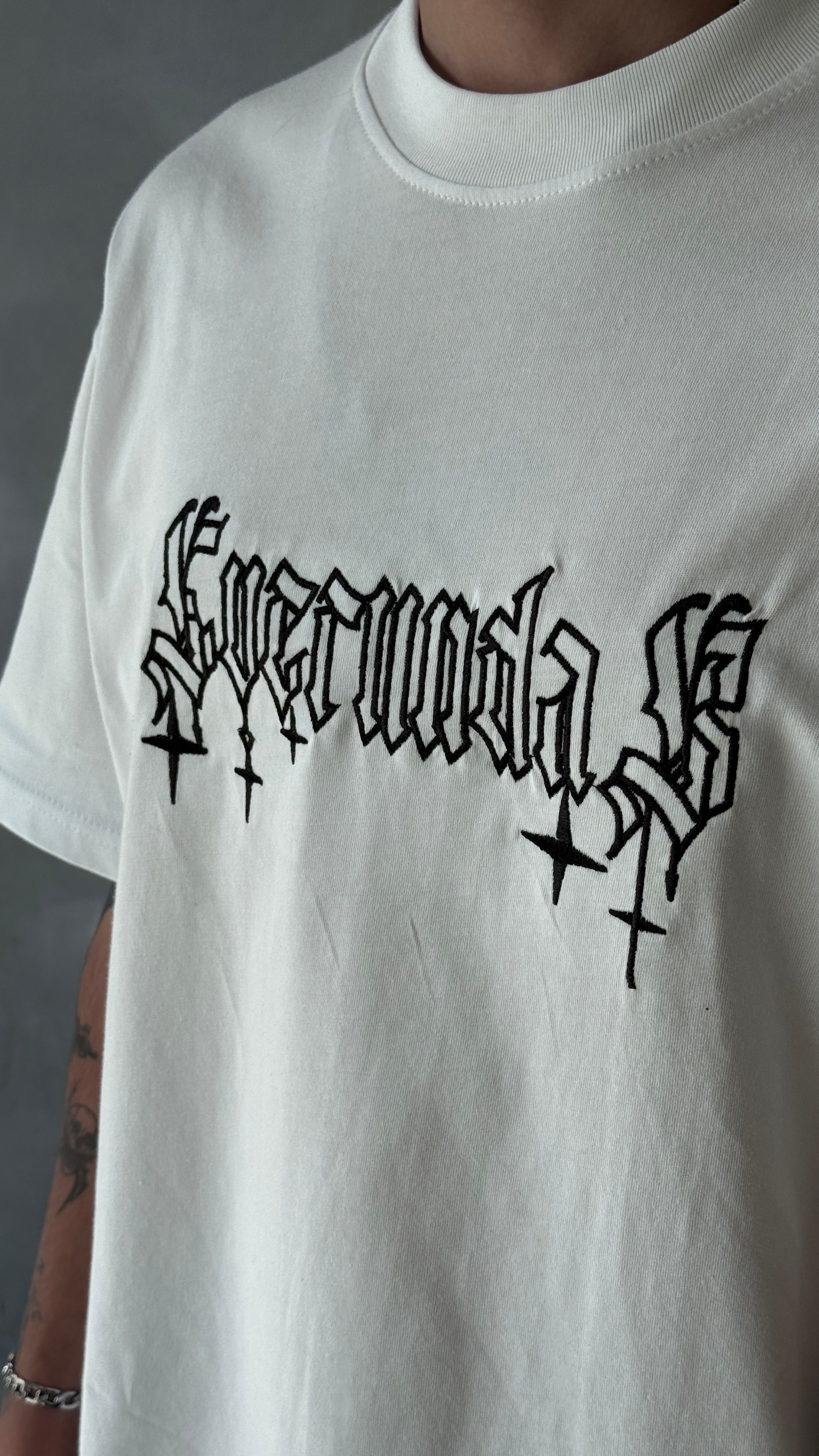 White Symbo Nakış Detay Oversize Tişört 