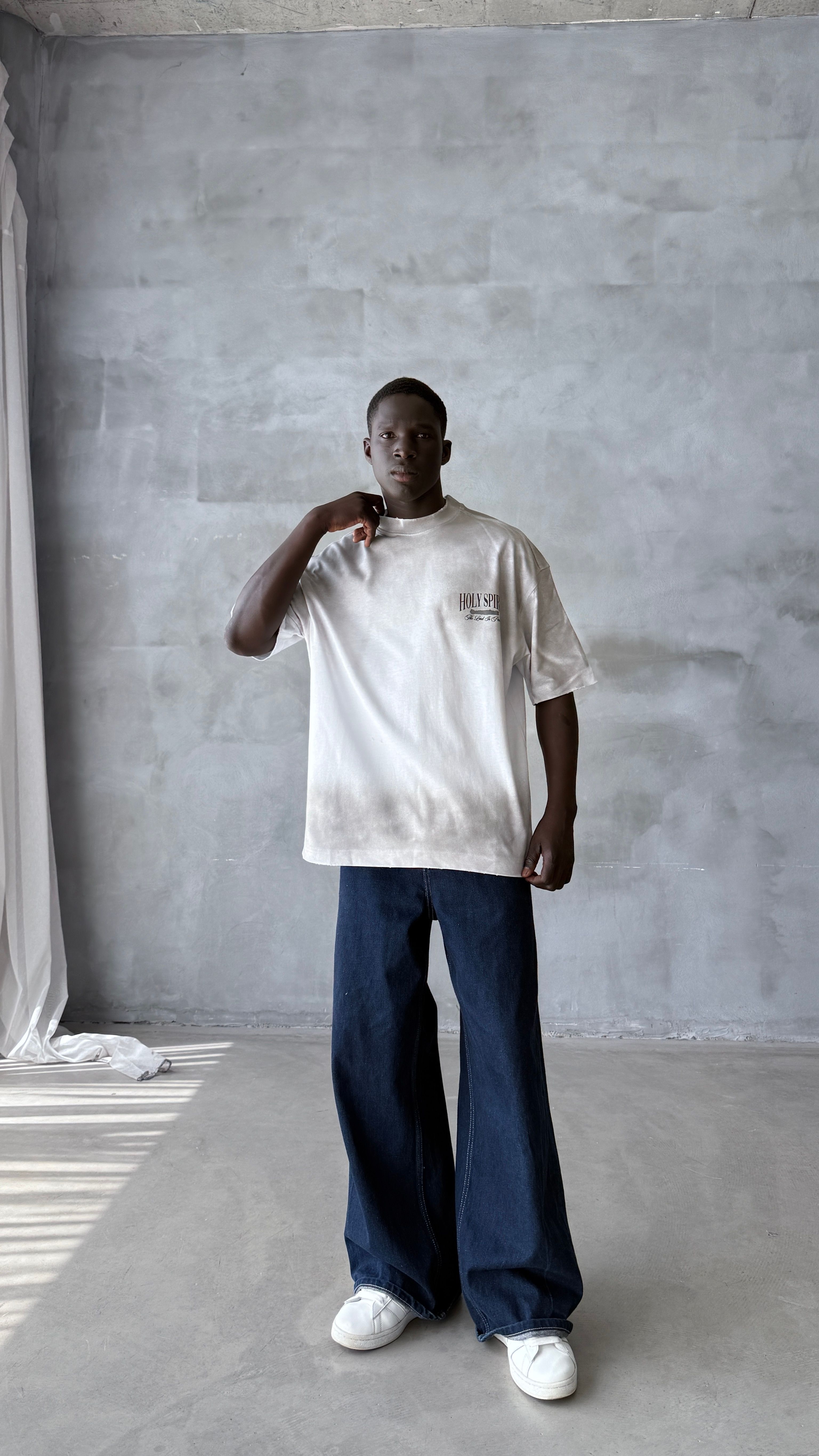Holy Sprit Beyaz Yıkamalı Oversize Tişört 