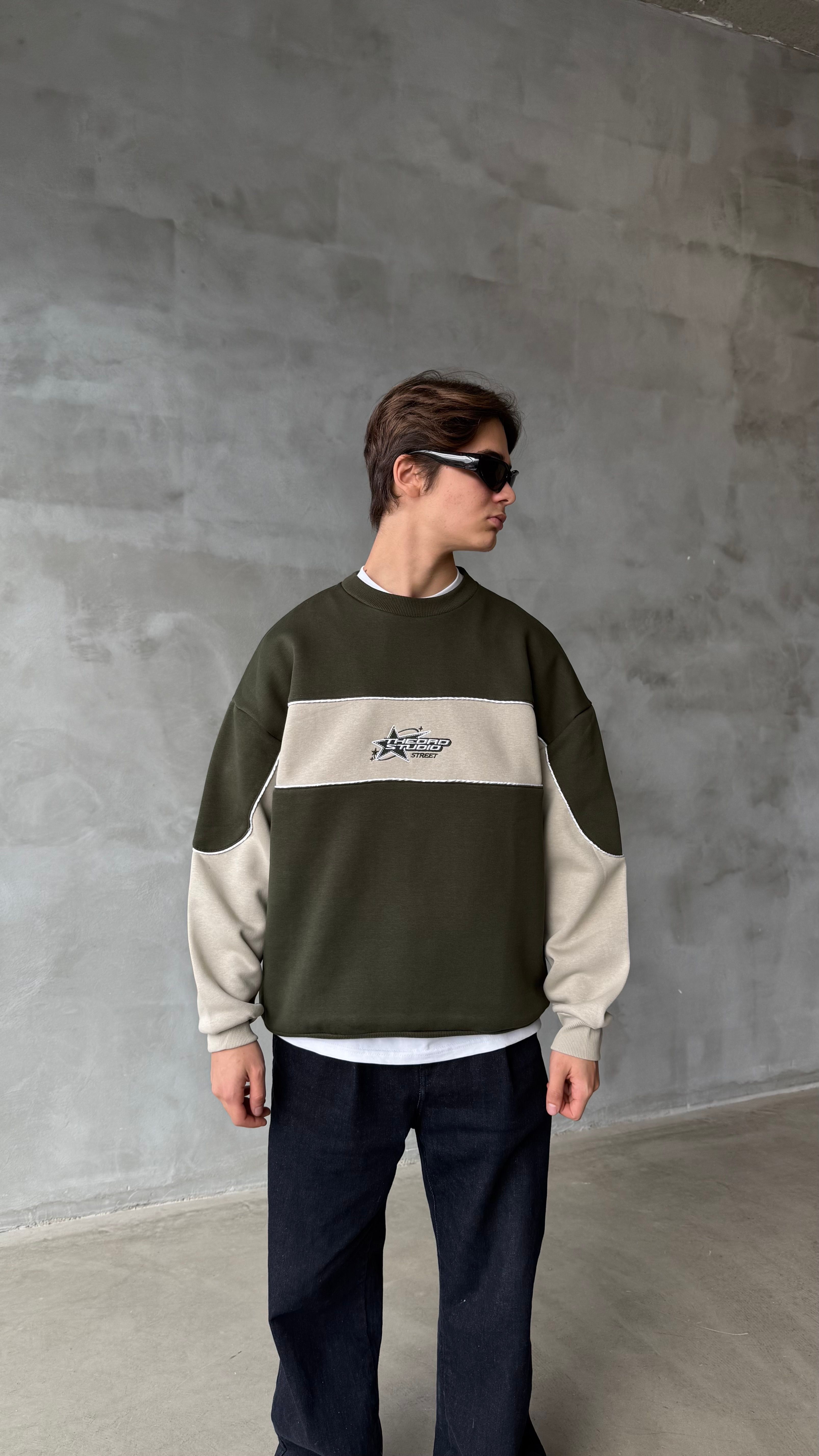 THEDAD Haki Nakış İşlemeli Oversize Sweatshirt