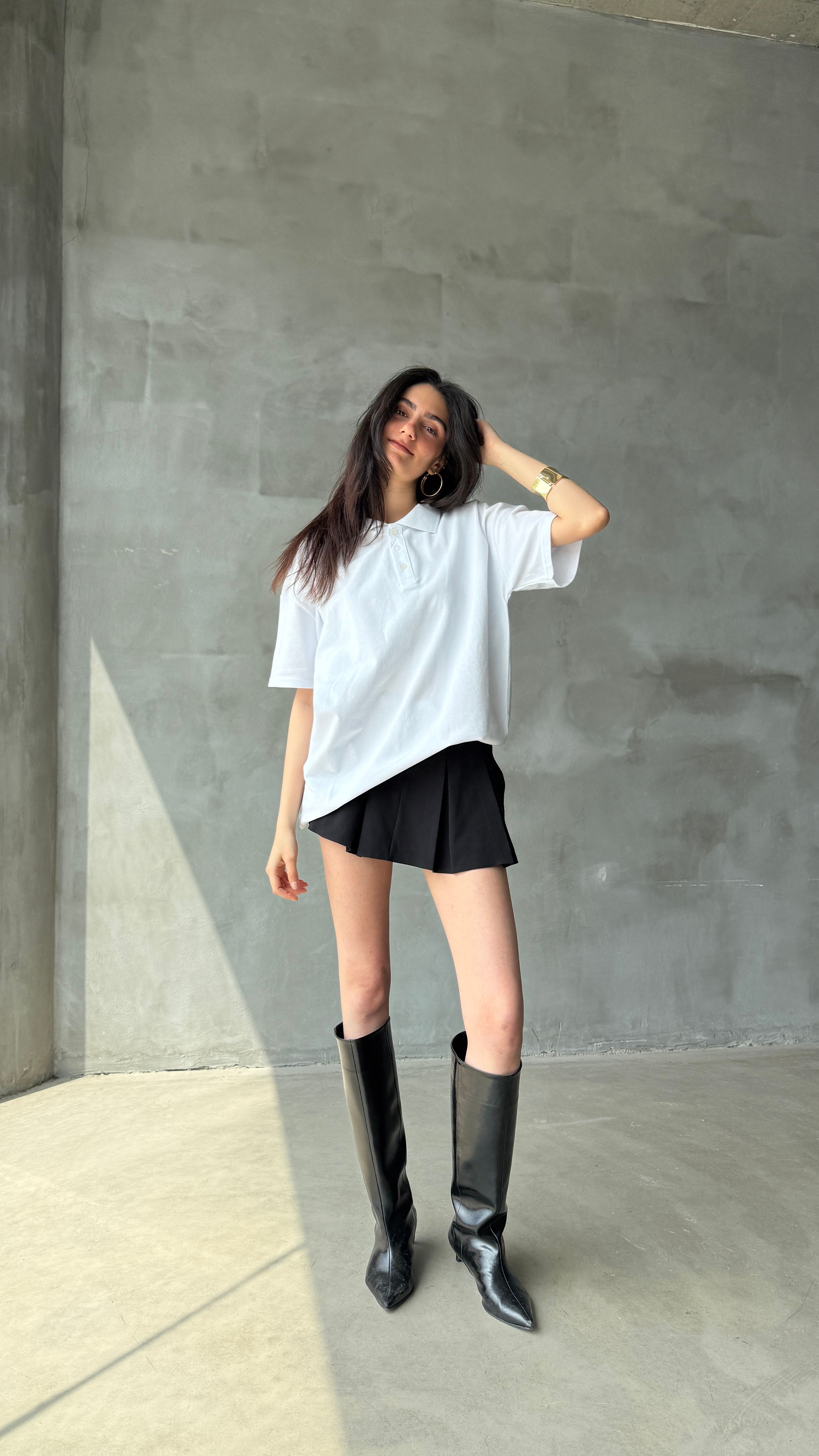 Beyaz Polo Yaka Oversize Comfort Fit Tişört 