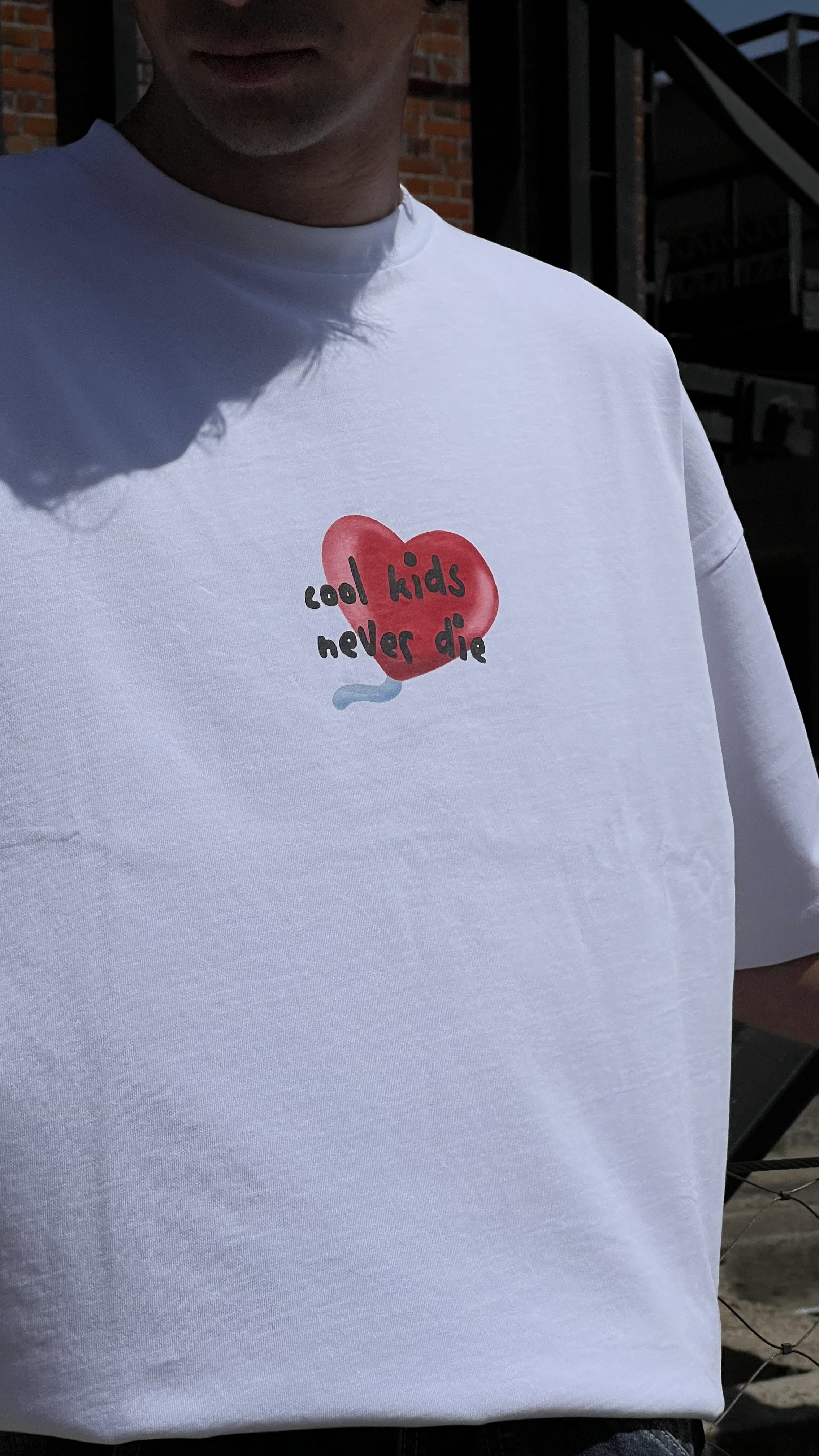 Cool Kids Never Die Oversize Tişört