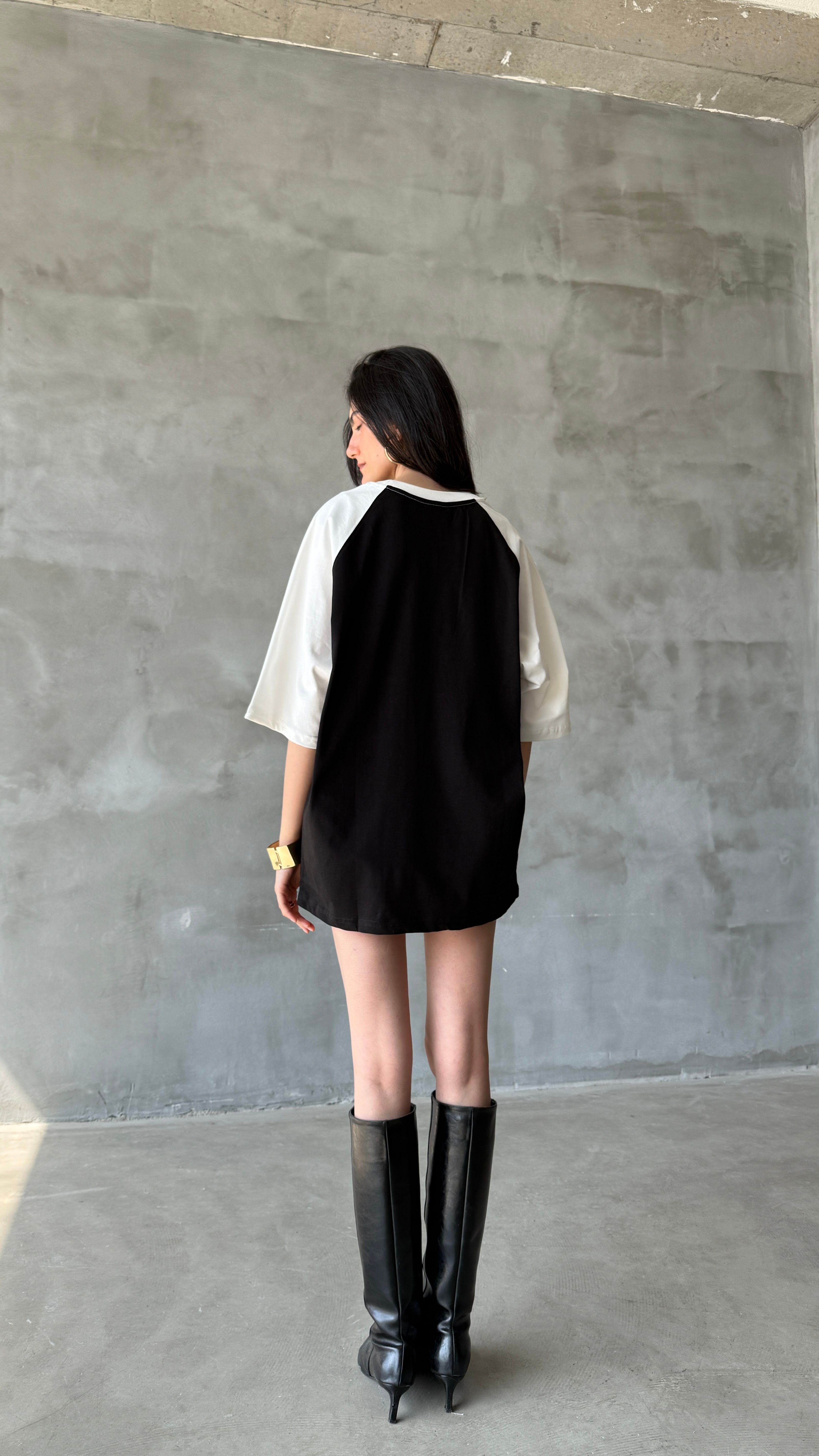 Los Angeles Siyah Reglan Kol Oversize Tişört 
