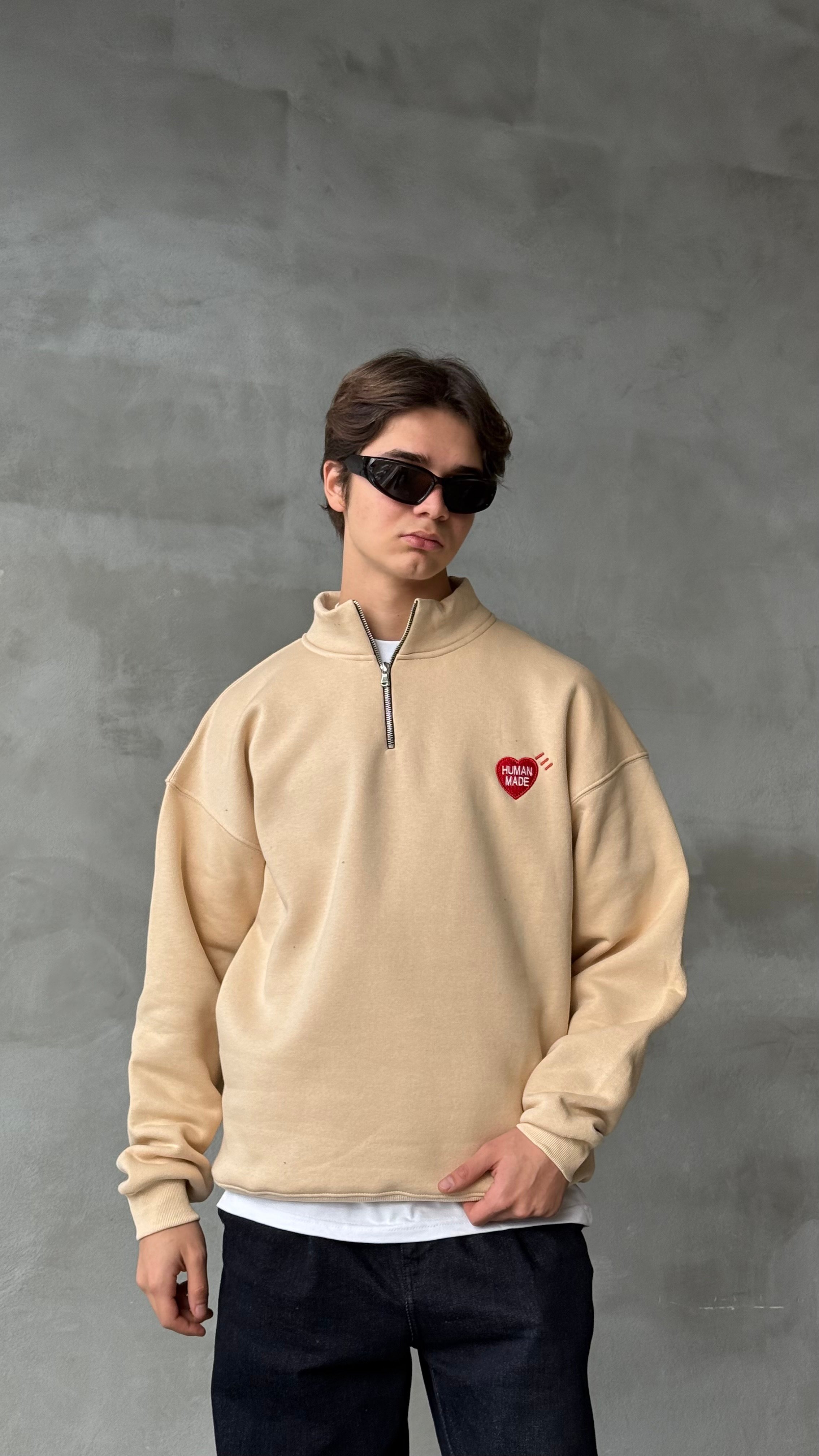 Krem Nakış İşlemeli Fermuarlı Oversize Sweatshirt