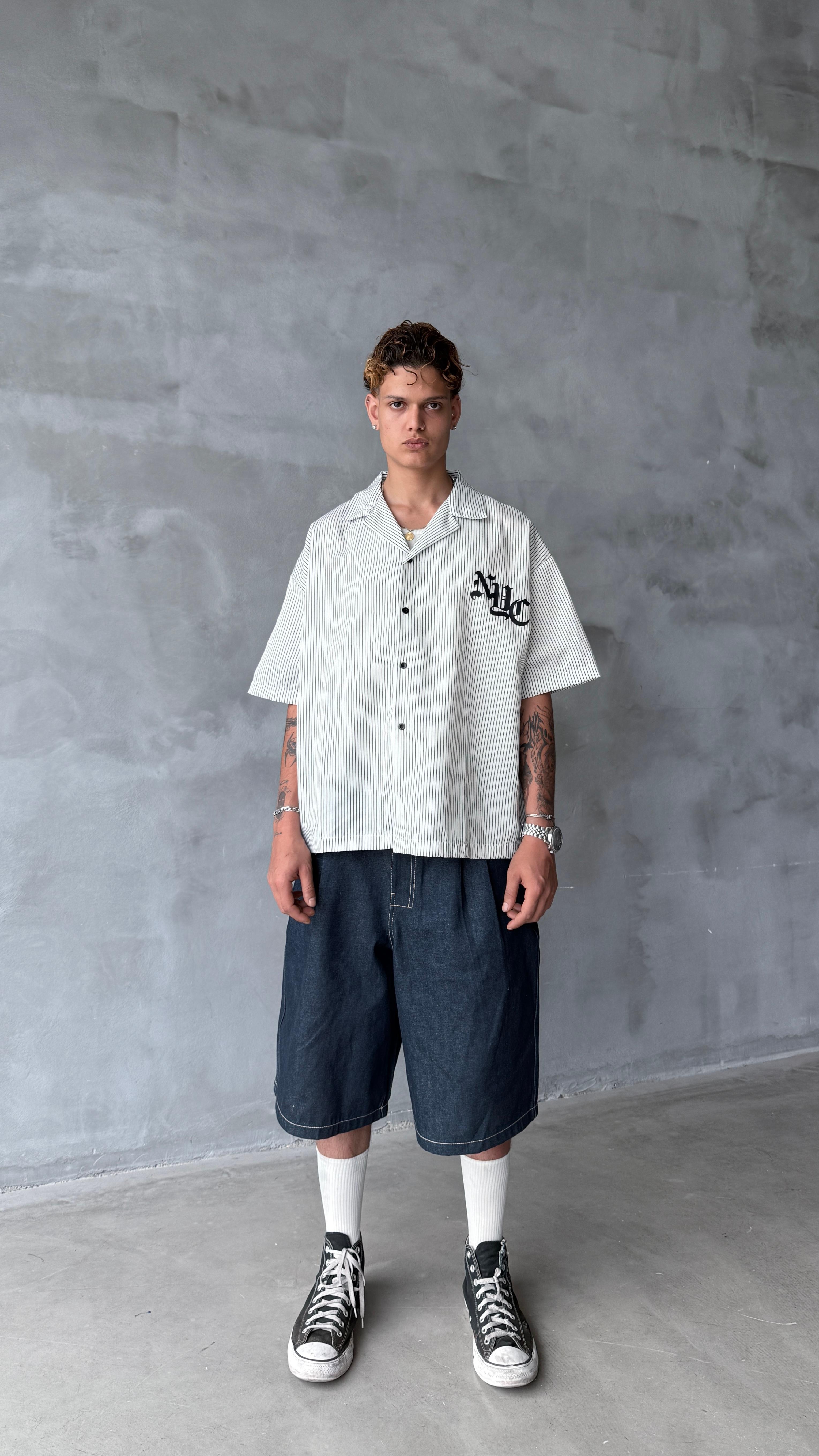 Beyaz NYC Çizgili Oversize Gömlek