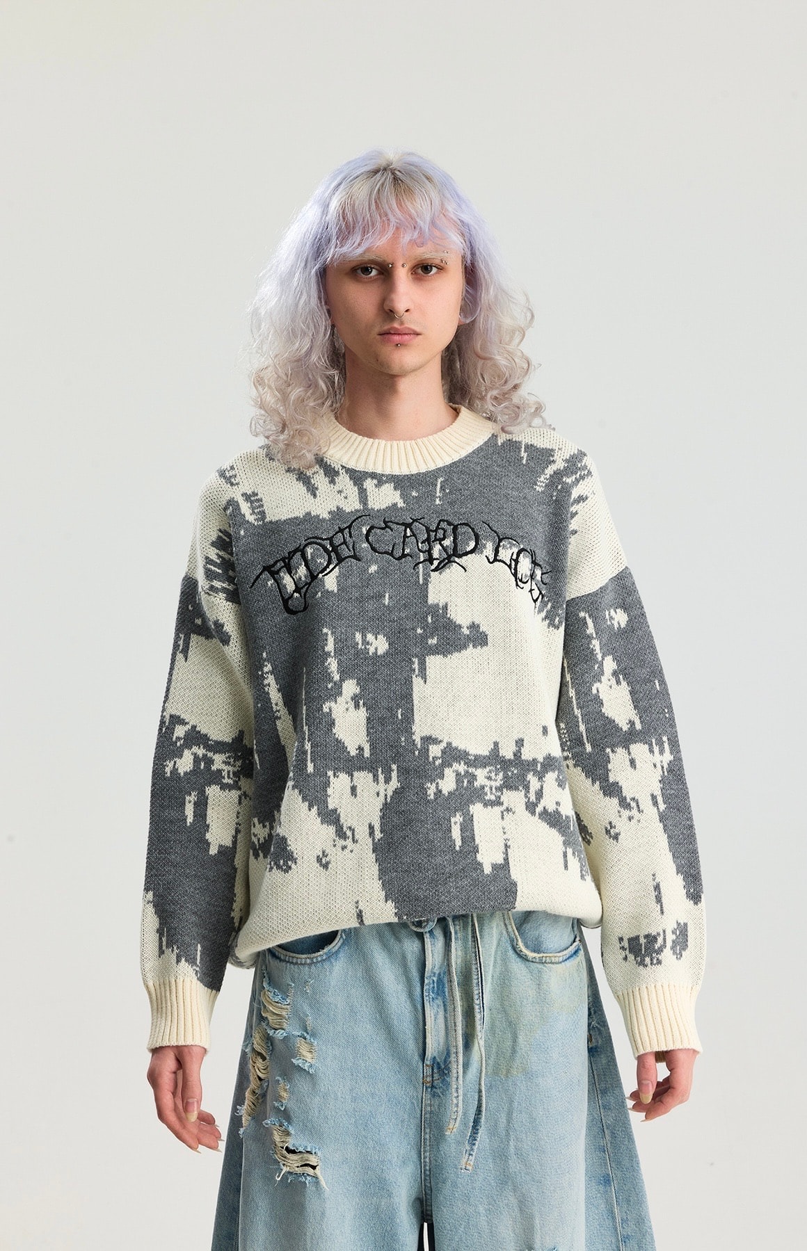 Krem Glitch Nakış Detay Premium Yıkamalı Oversize Triko Kazak